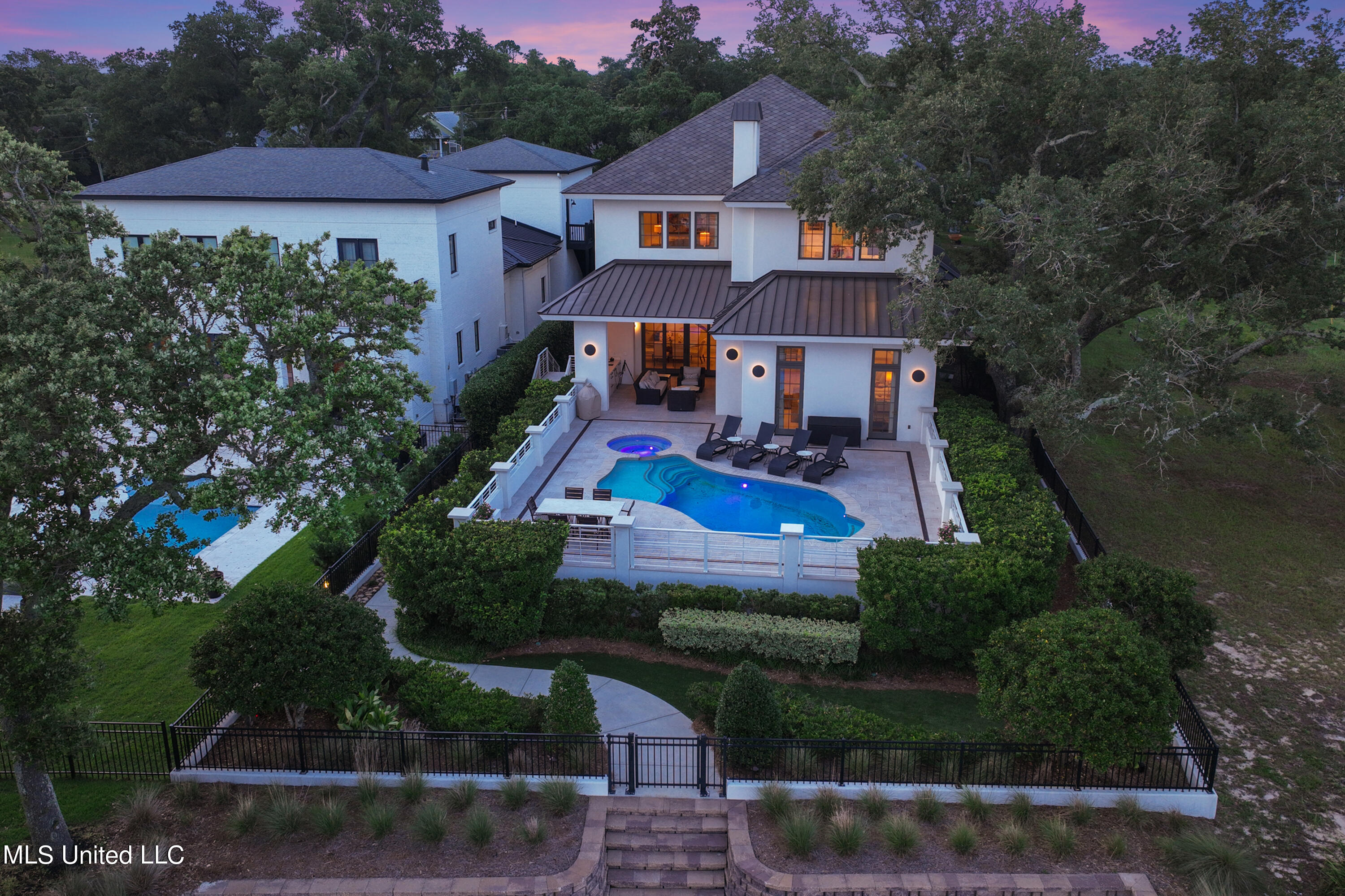 922 E Beach Boulevard Property Photo 129