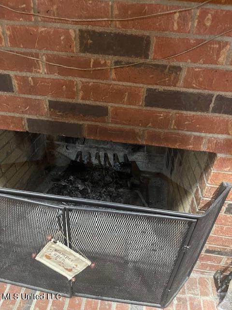 100 Renshaw Road Property Photo 8