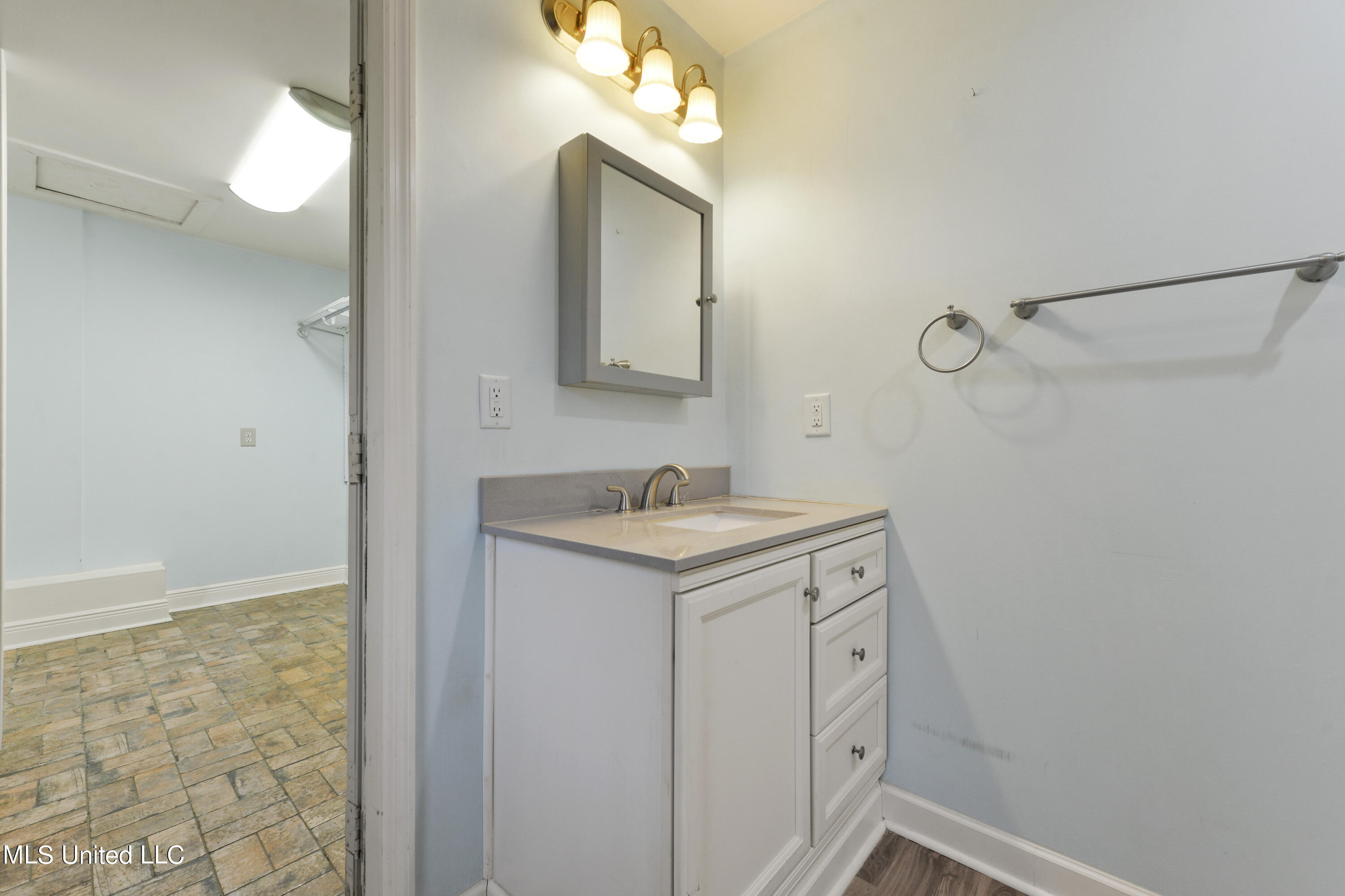 100 Hickory Lane Property Photo 21