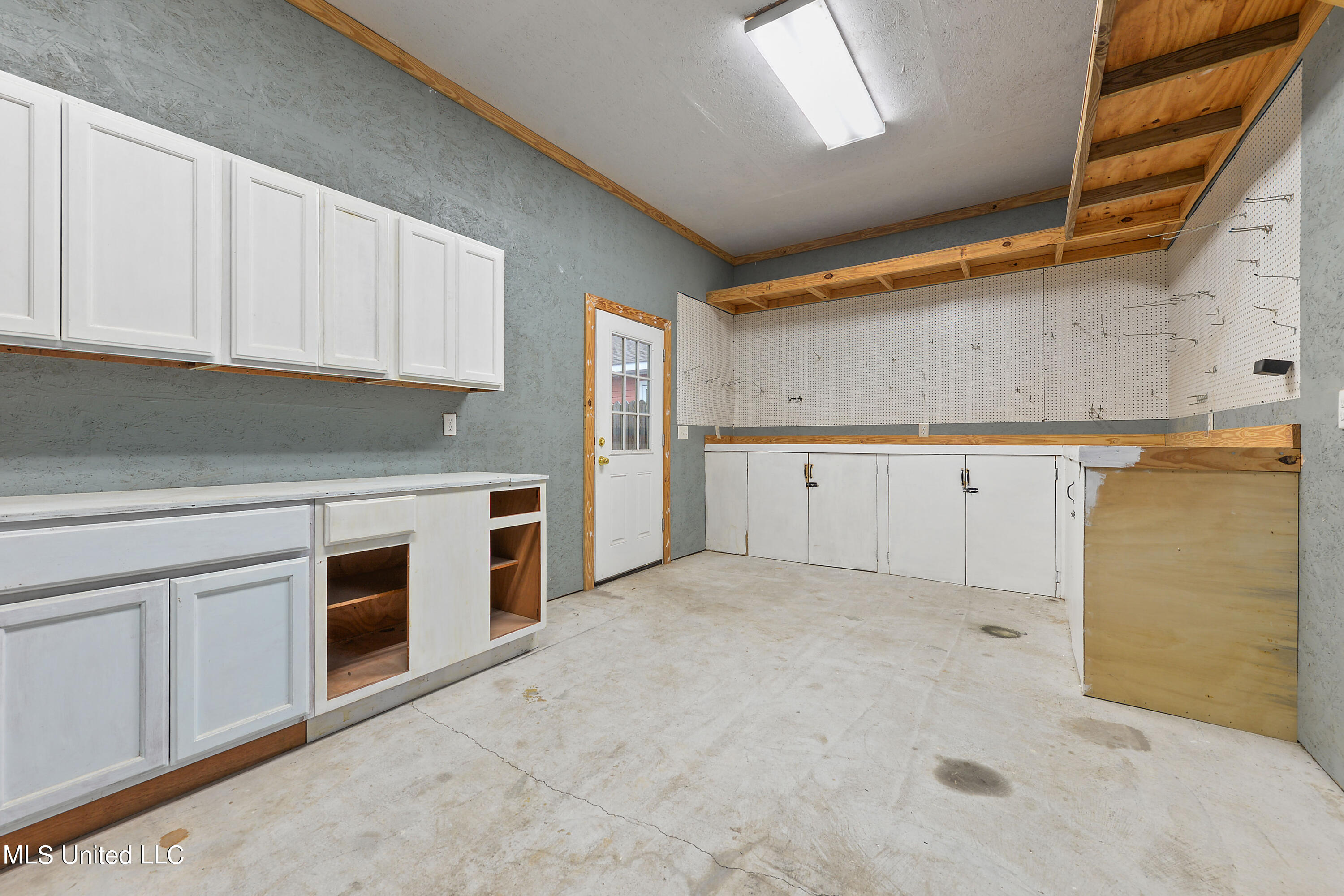 100 Hickory Lane Property Photo 26