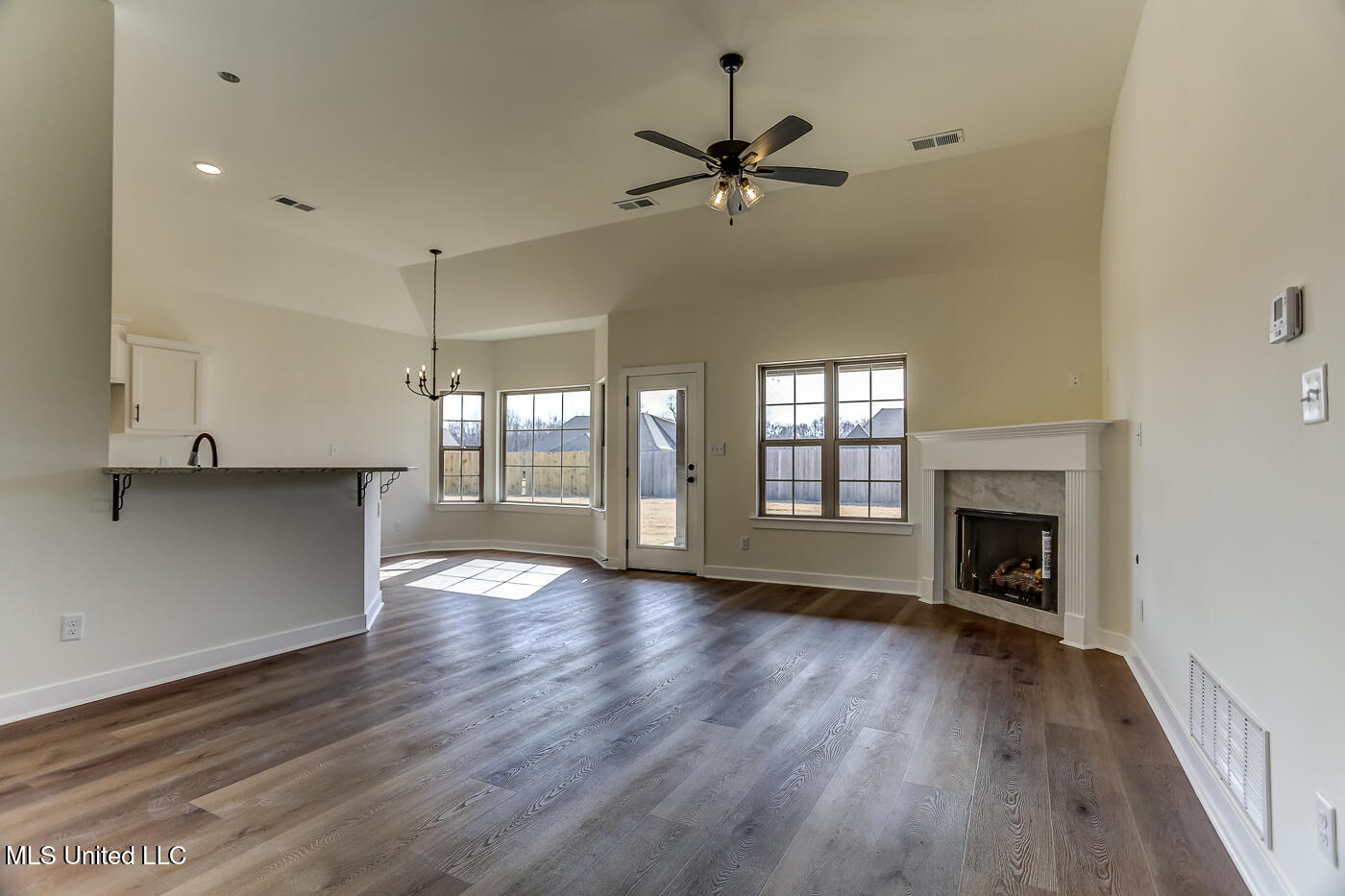 6547 Carmel Pointe Property Photo 7