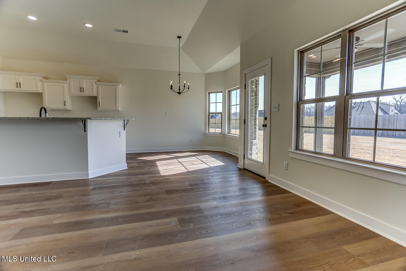 6547 Carmel Pointe Property Photo 11