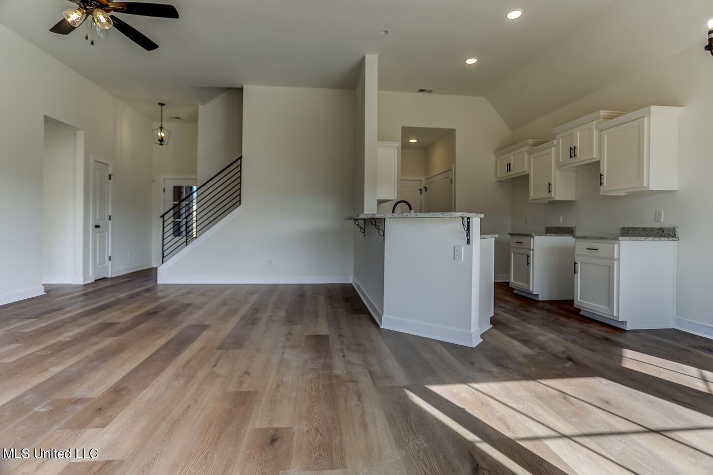 6547 Carmel Pointe Property Photo 13