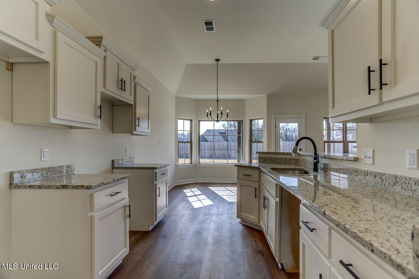 6547 Carmel Pointe Property Photo 19