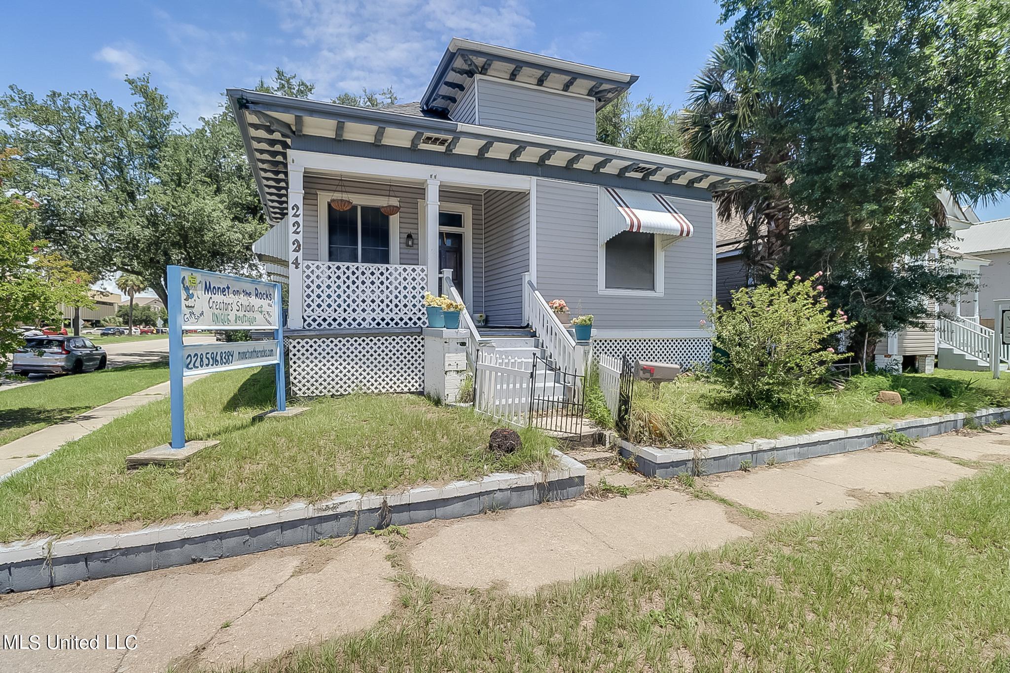 1702 23rd Avenue Property Photo 1