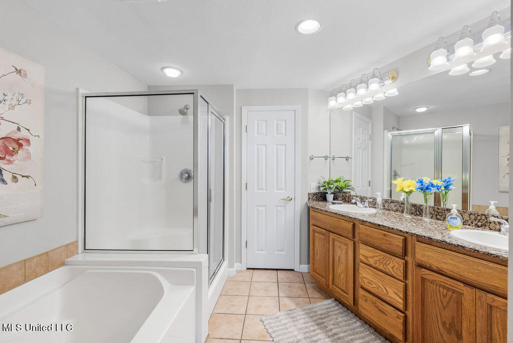 2230 Beach Drive Property Photo 13