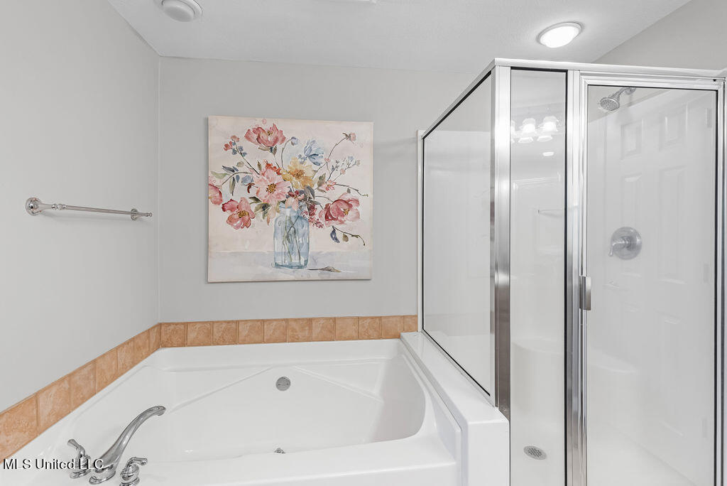 2230 Beach Drive Property Photo 14