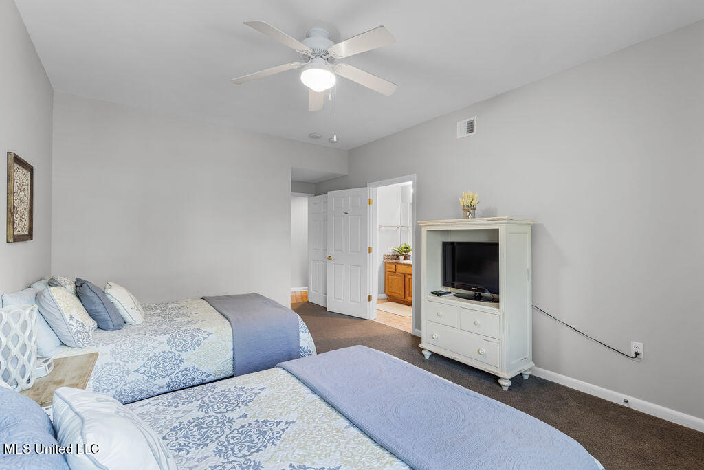 2230 Beach Drive Property Photo 20