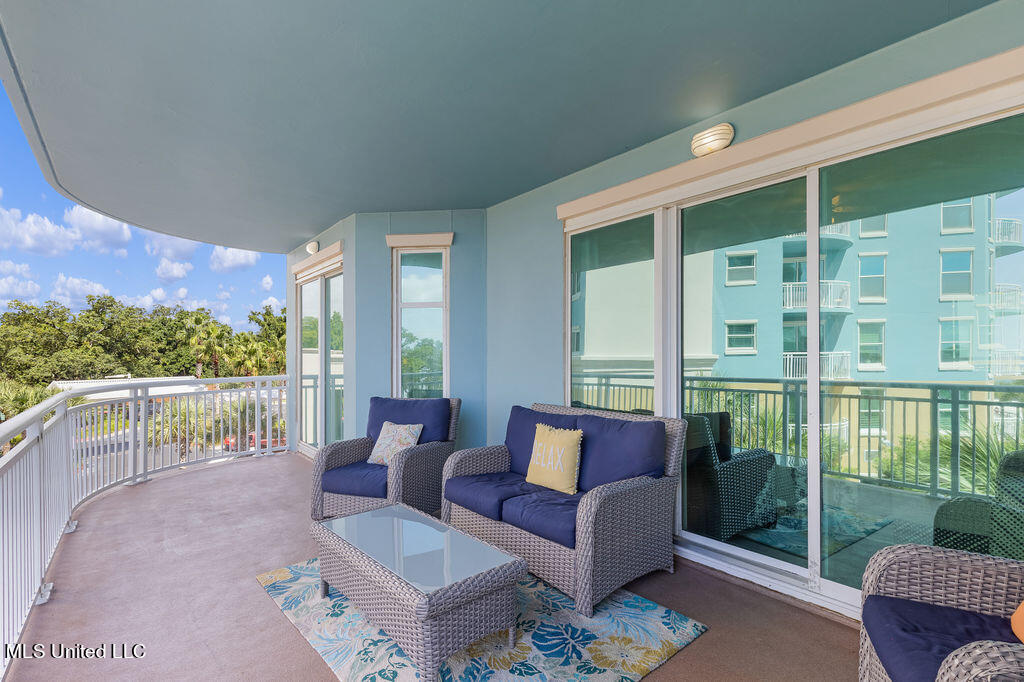 2230 Beach Drive Property Photo 25