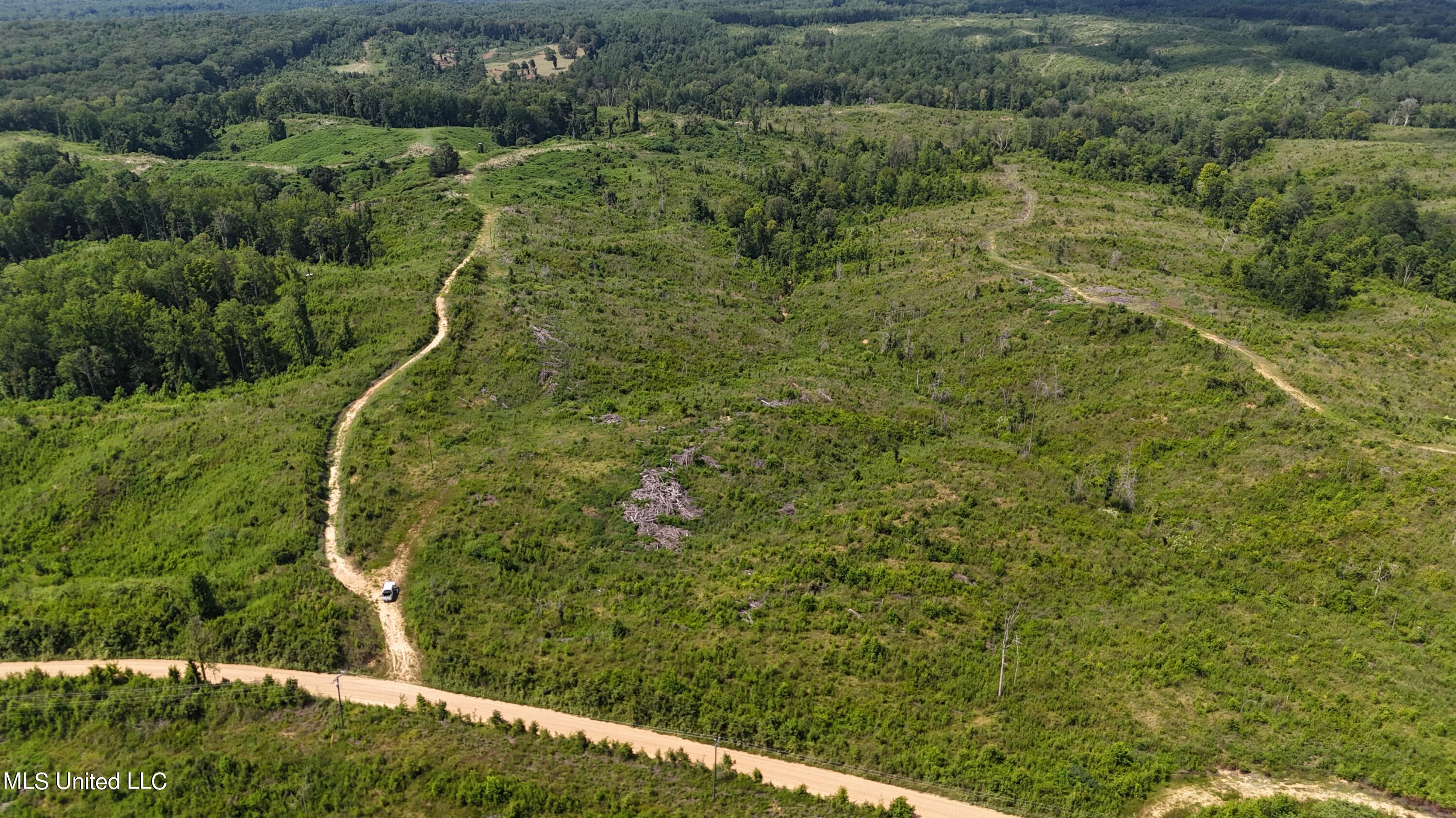 Co Rd 75 Property Photo 7