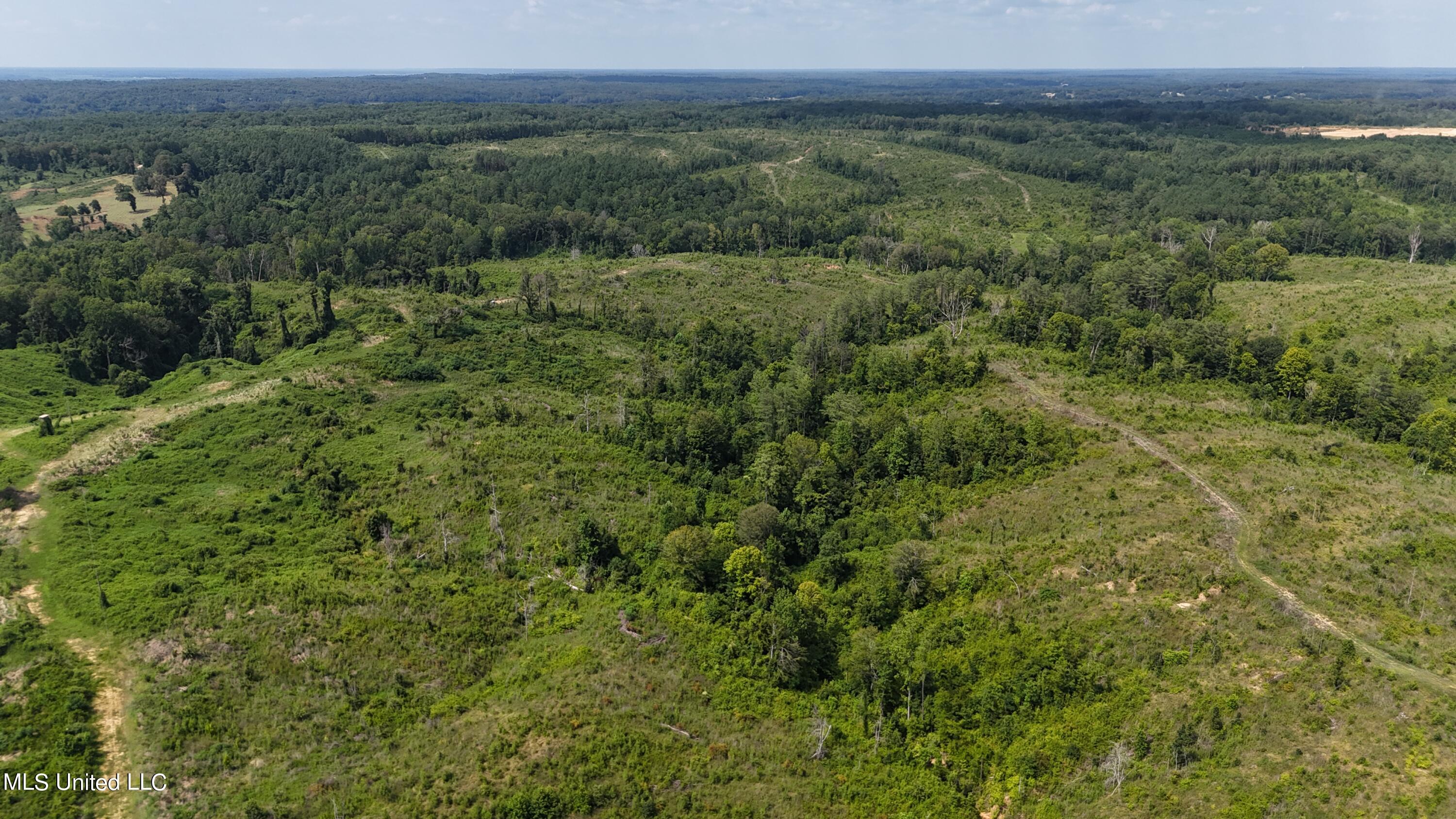 Co Rd 75 Property Photo 24