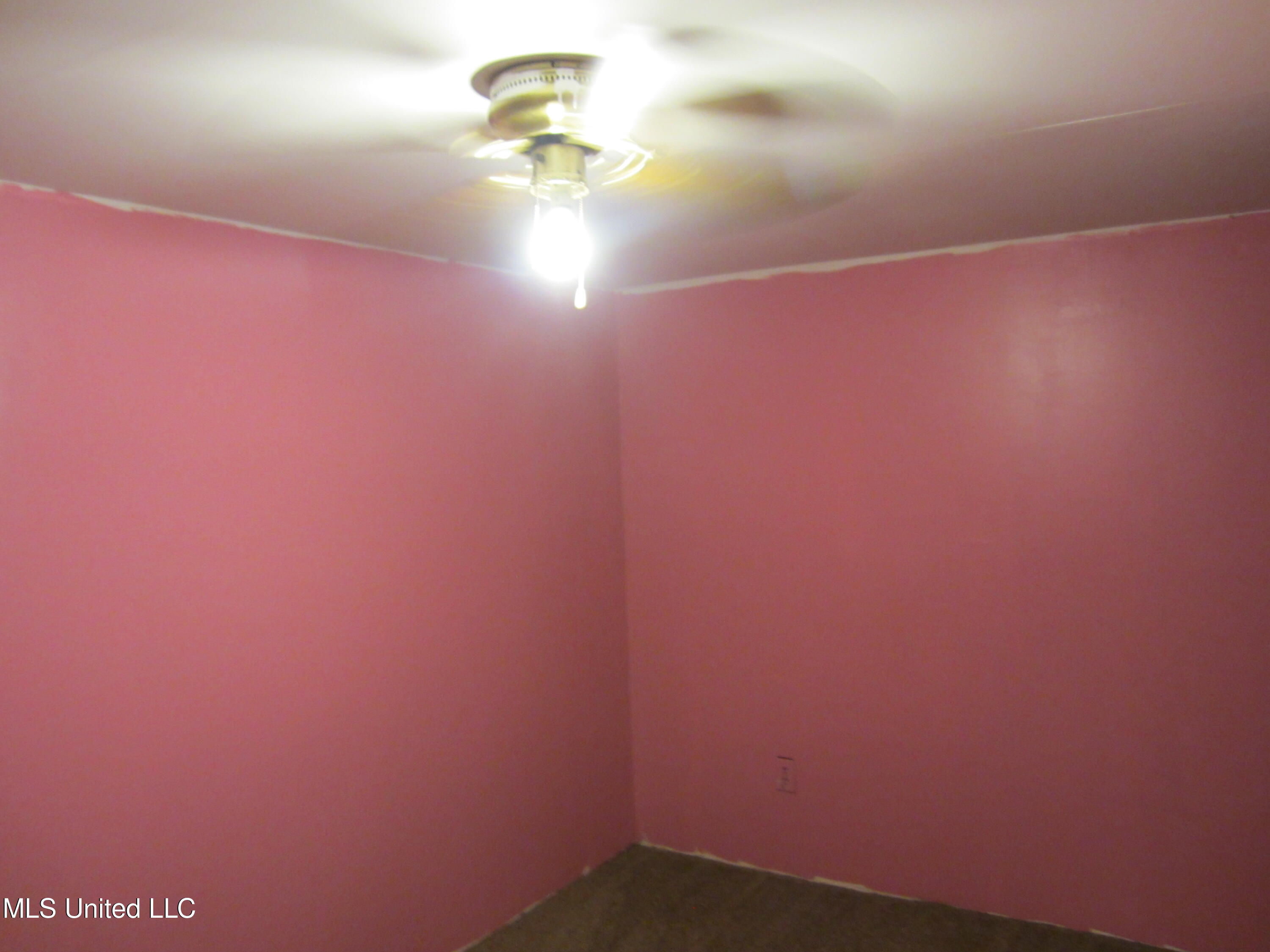 27 Cr 256 Property Photo 7