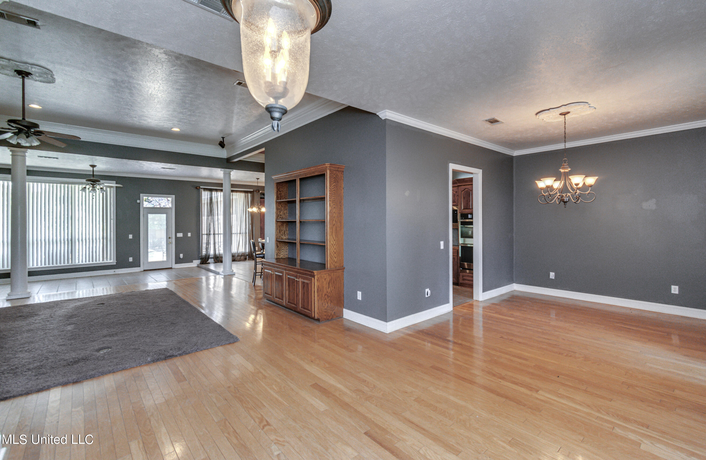 150 Hope Lane Property Photo 5