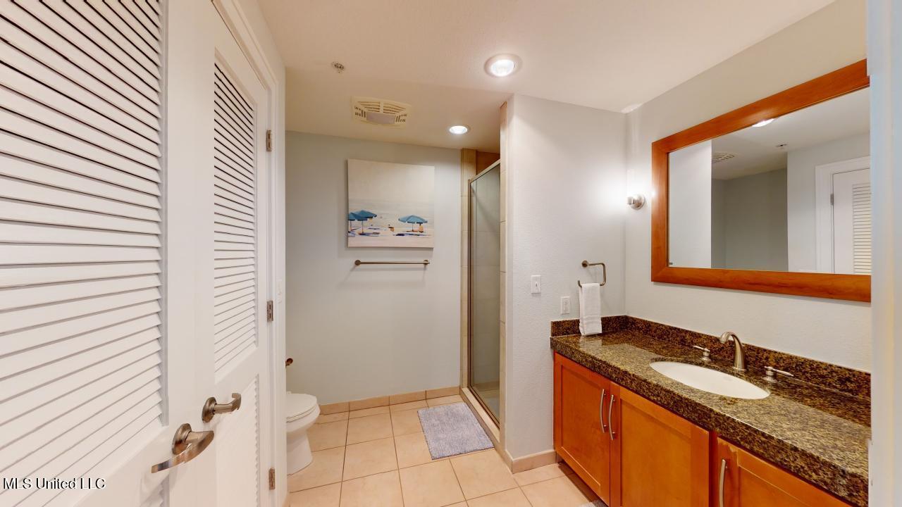 2060 Beach Boulevard Property Photo 18