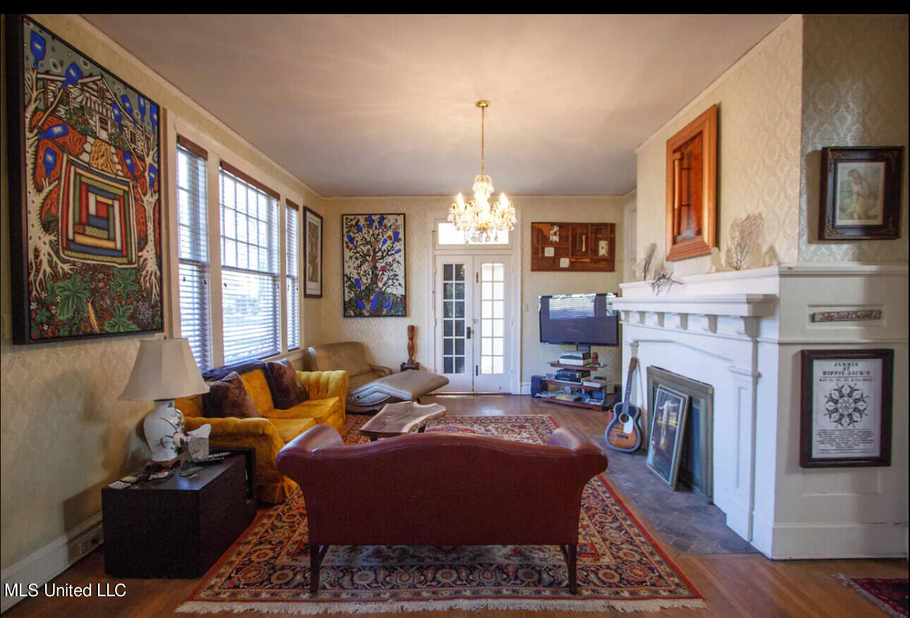 111 Leflore Avenue Property Photo 2