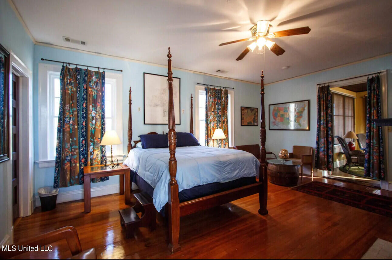 111 Leflore Avenue Property Photo 8