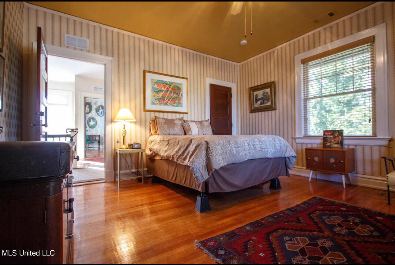 111 Leflore Avenue Property Photo 10