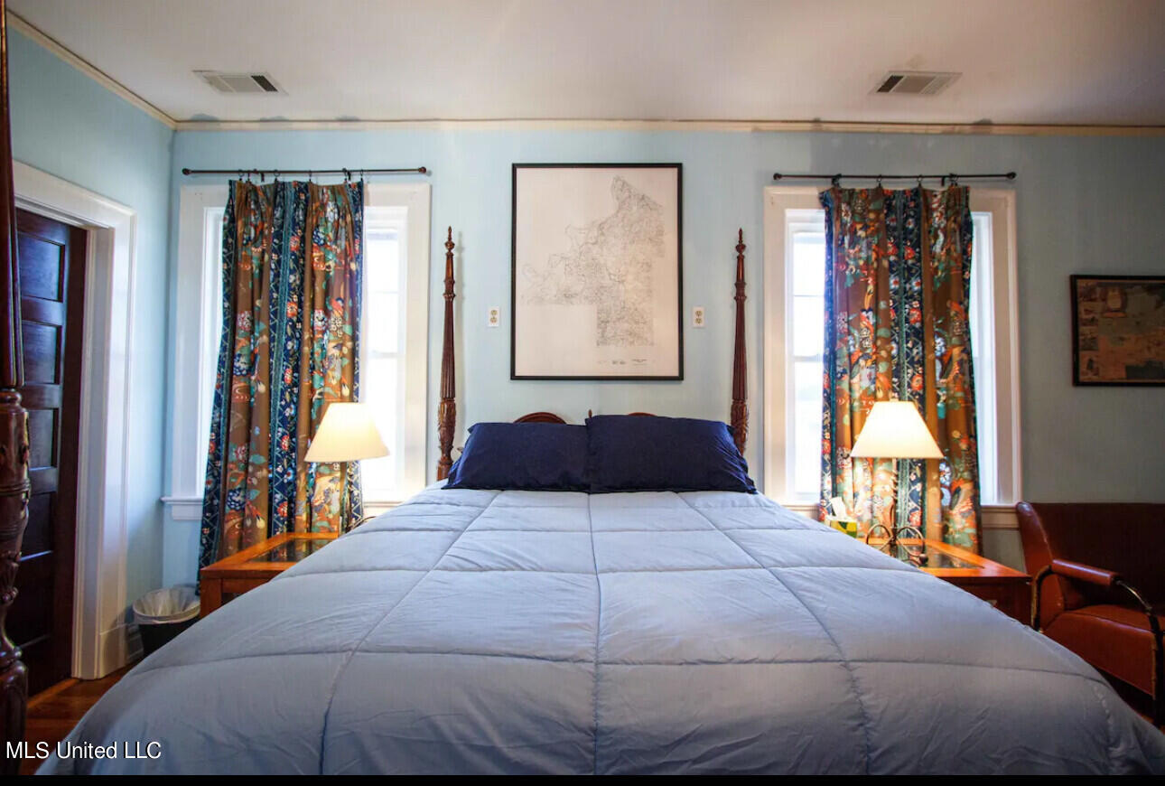 111 Leflore Avenue Property Photo 18