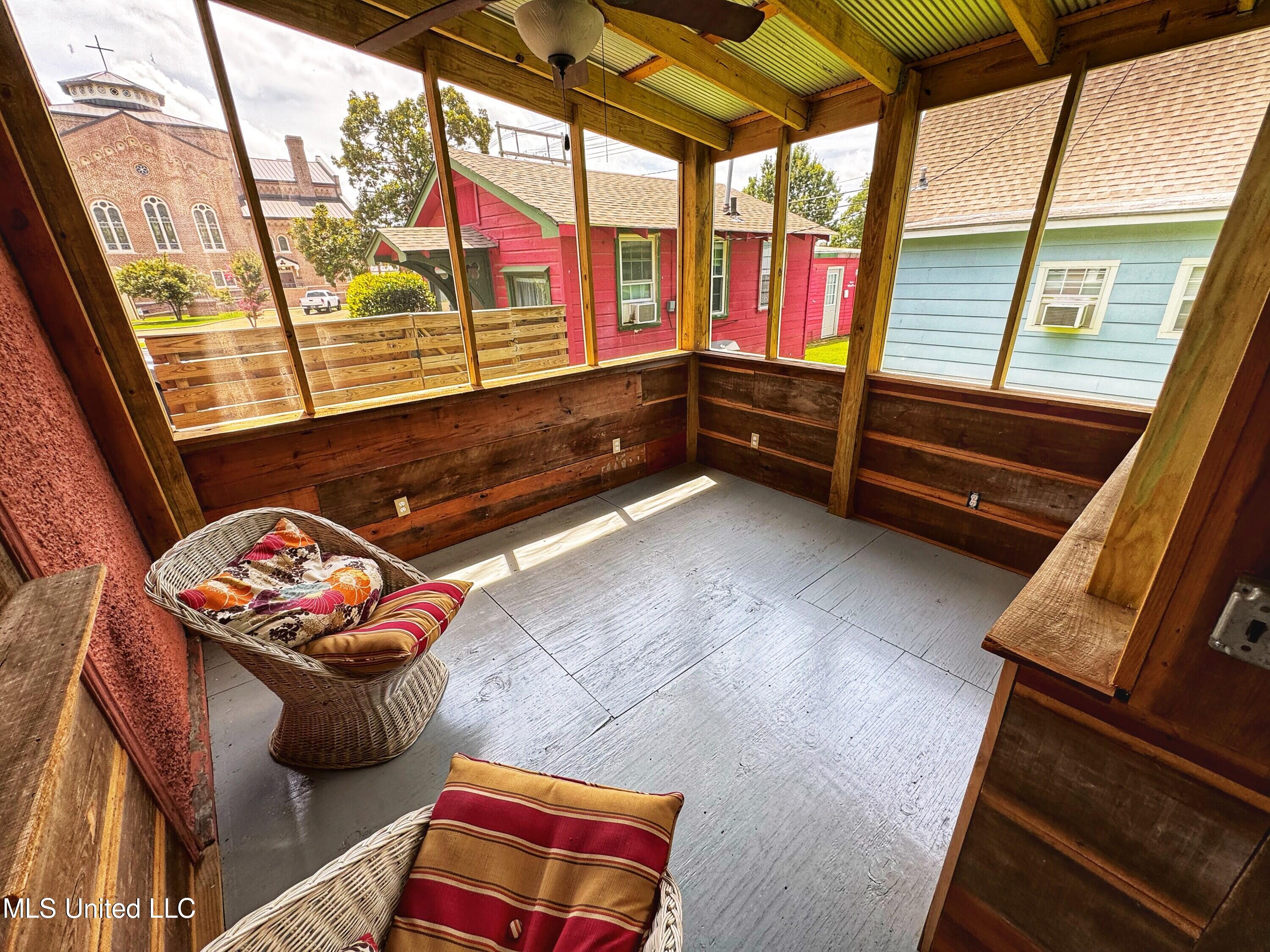 111 Leflore Avenue Property Photo 20