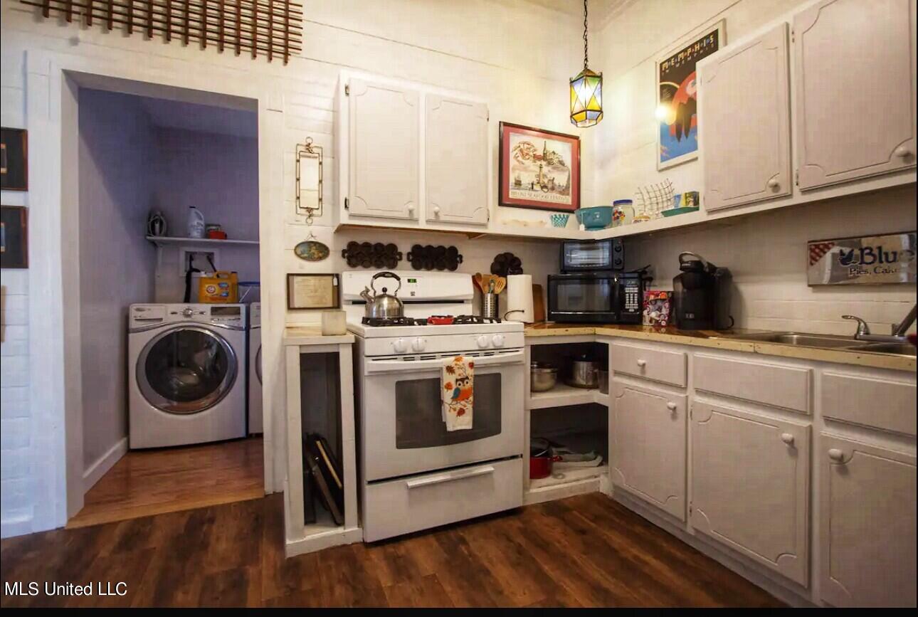 111 Leflore Avenue Property Photo 35