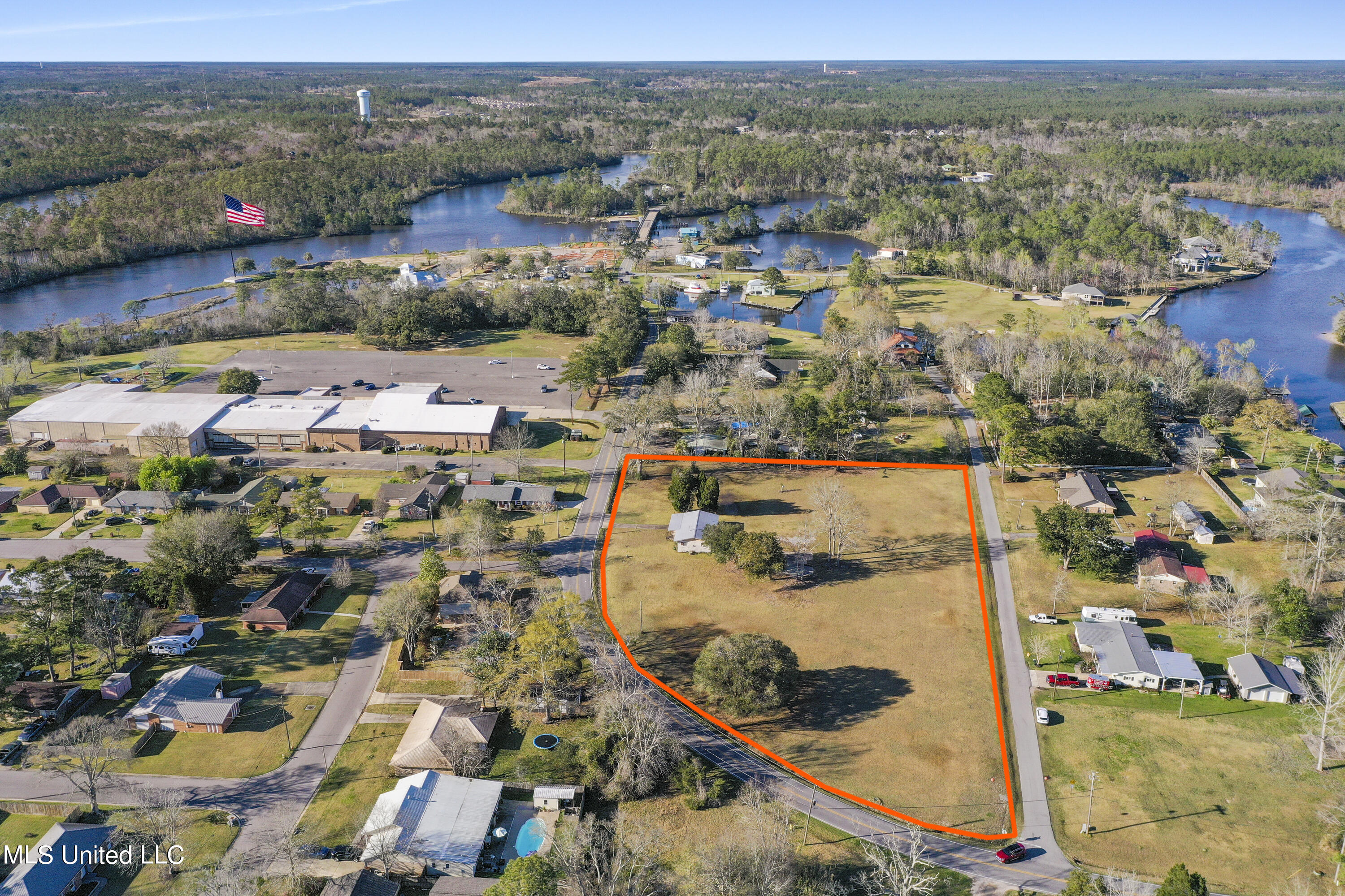 11532 Cedar Lake Road Property Photo 2