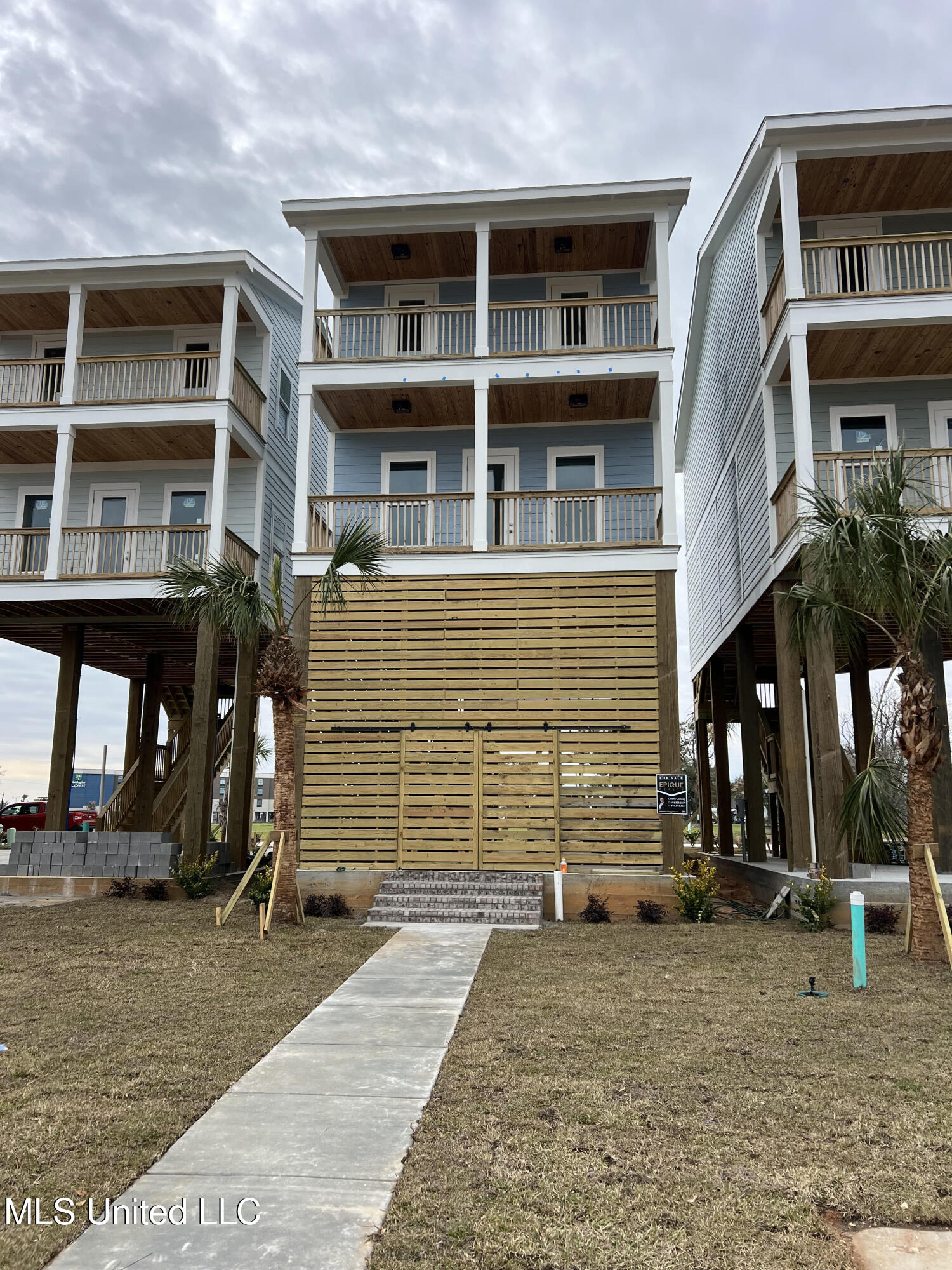 519 41st Avenue Property Photo 1