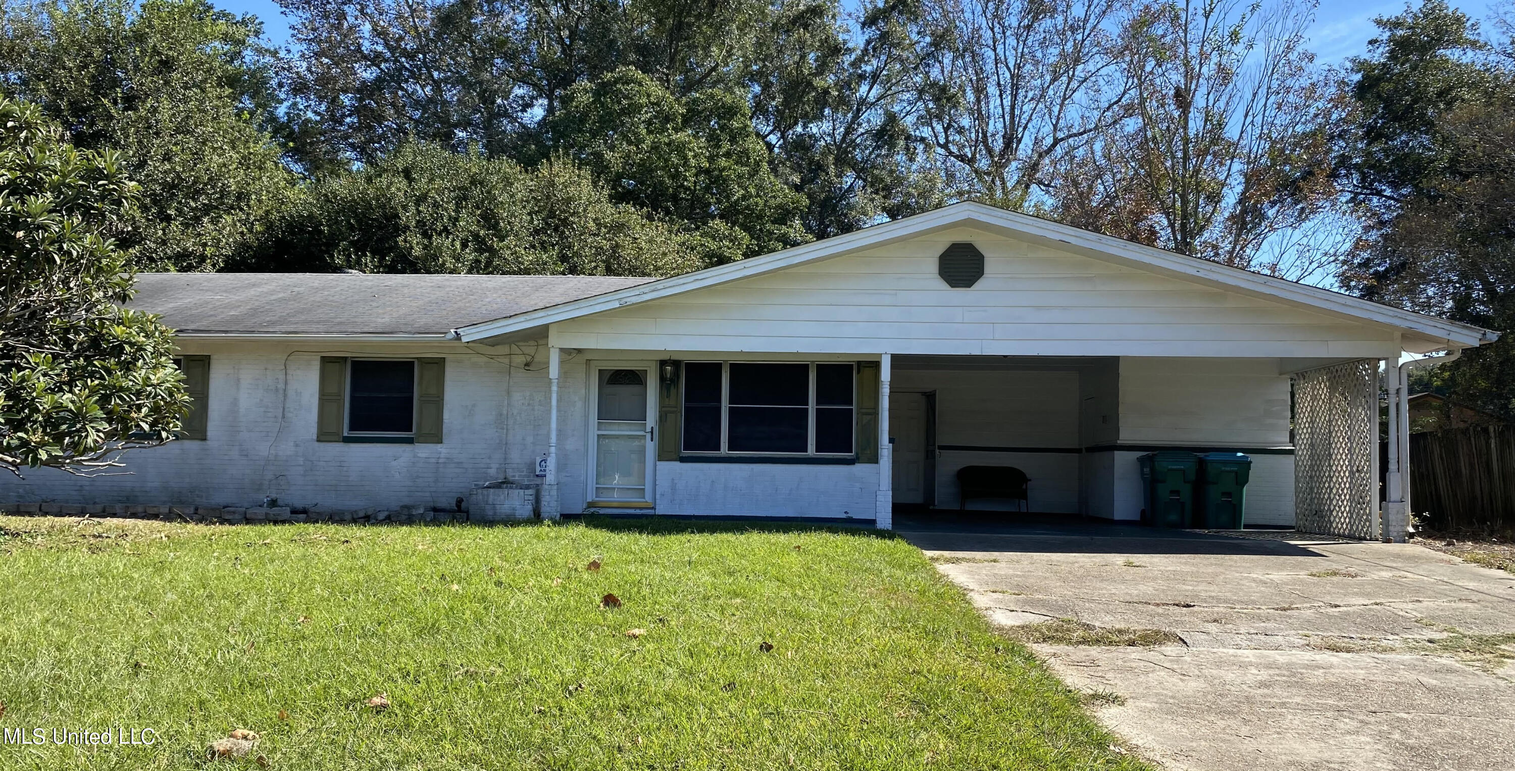 204 N Wilson Boulevard Property Photo 2