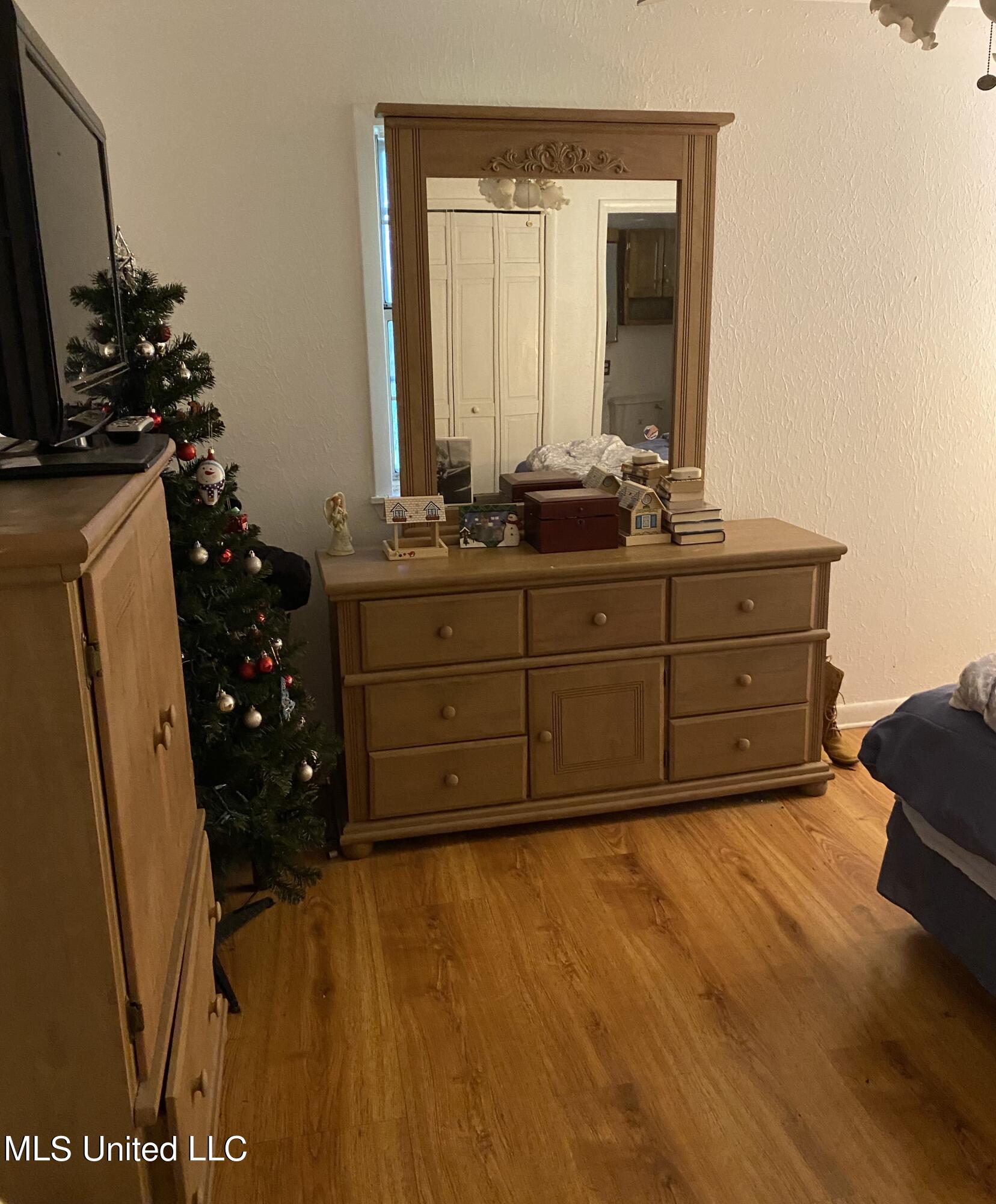 204 N Wilson Boulevard Property Photo 15
