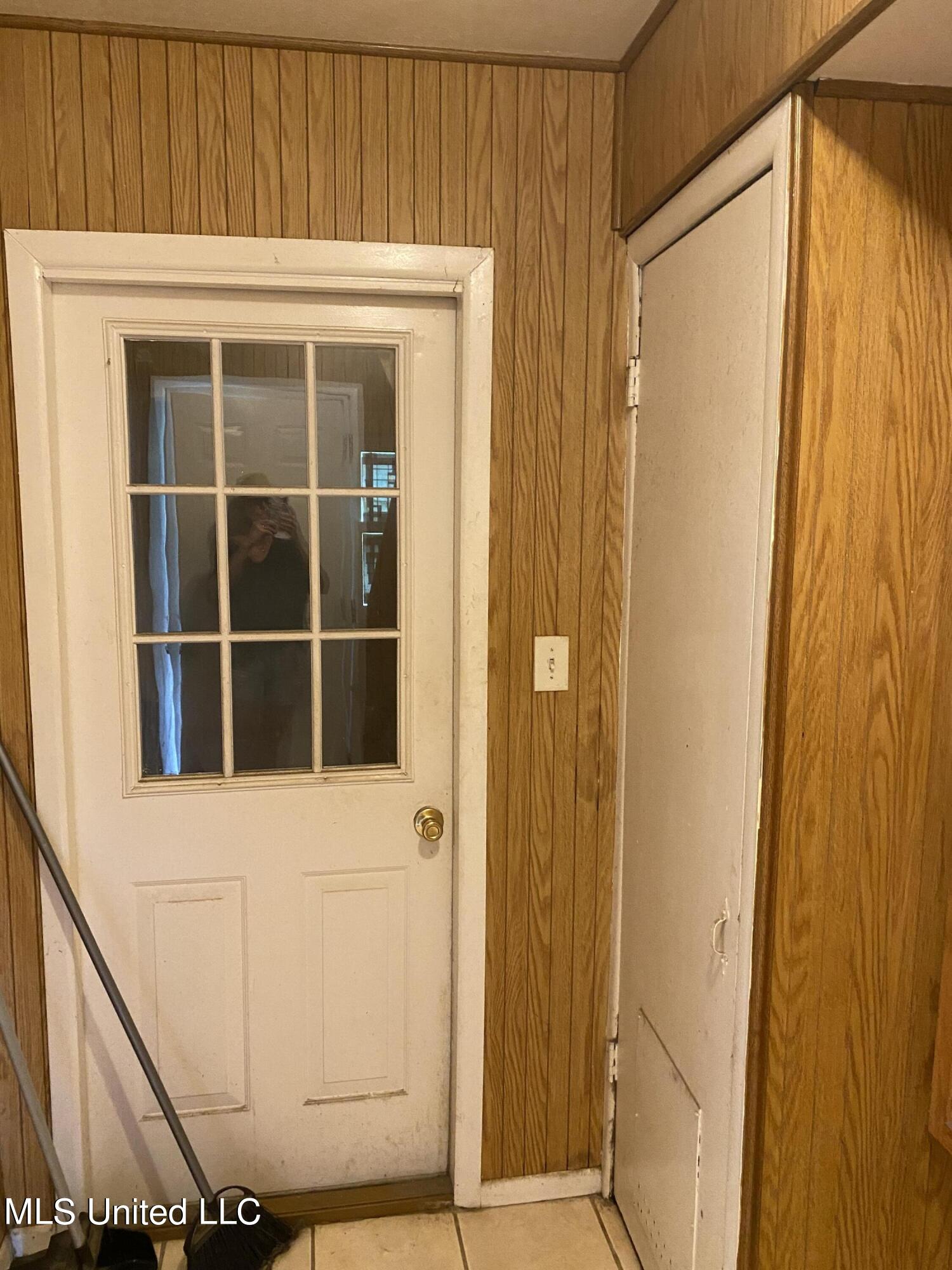 204 N Wilson Boulevard Property Photo 19