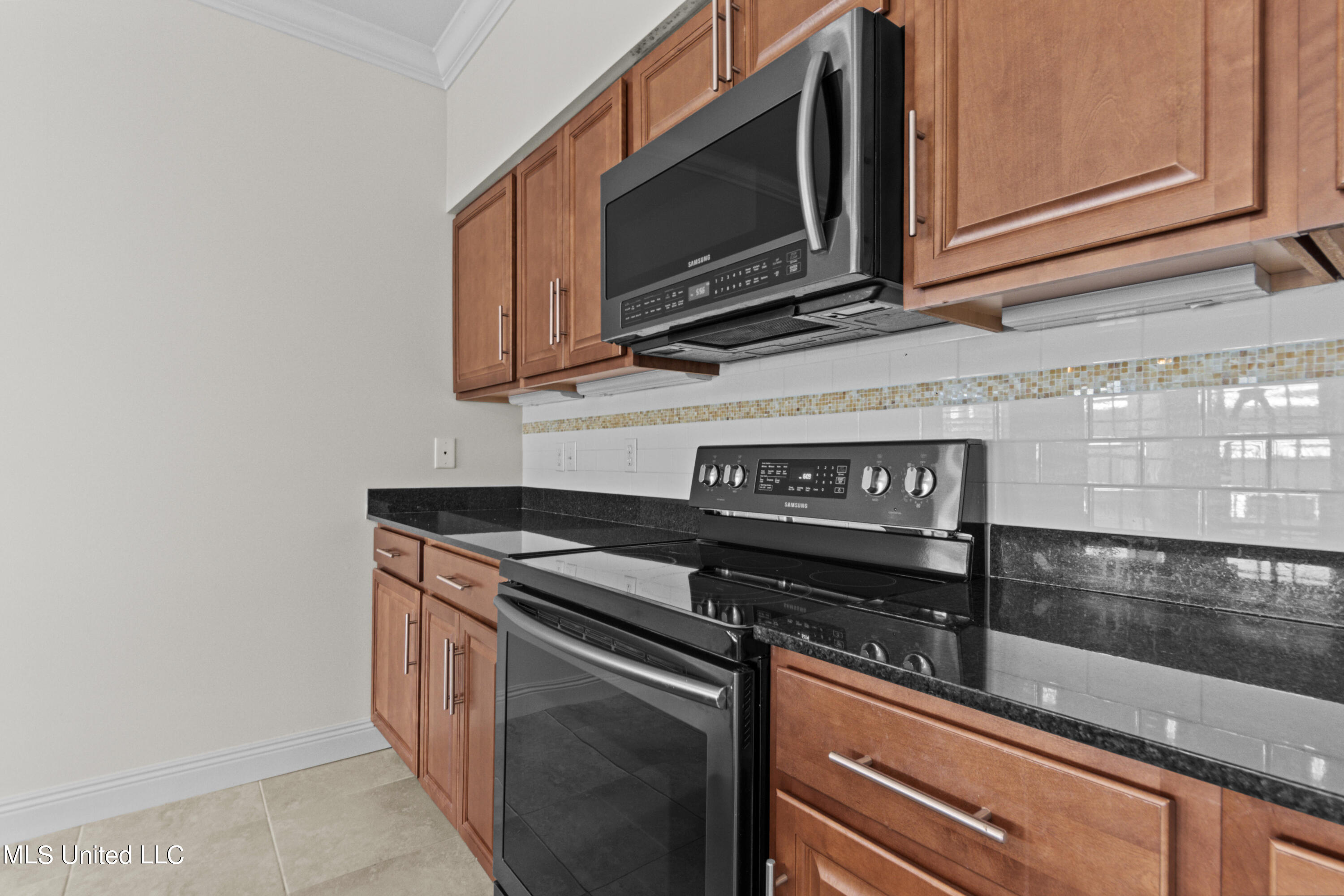 116 Davis Avenue Property Photo 10