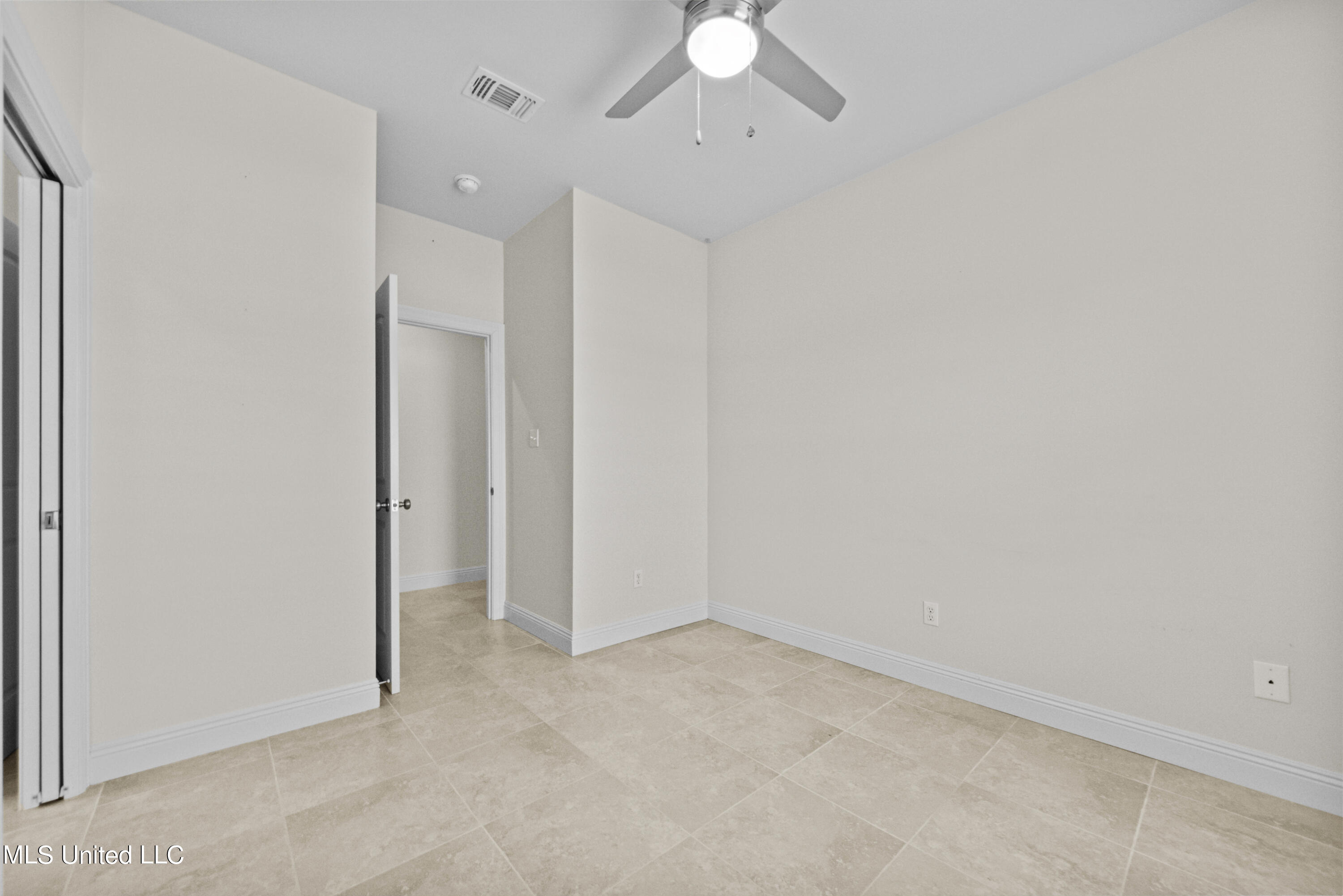 116 Davis Avenue Property Photo 17