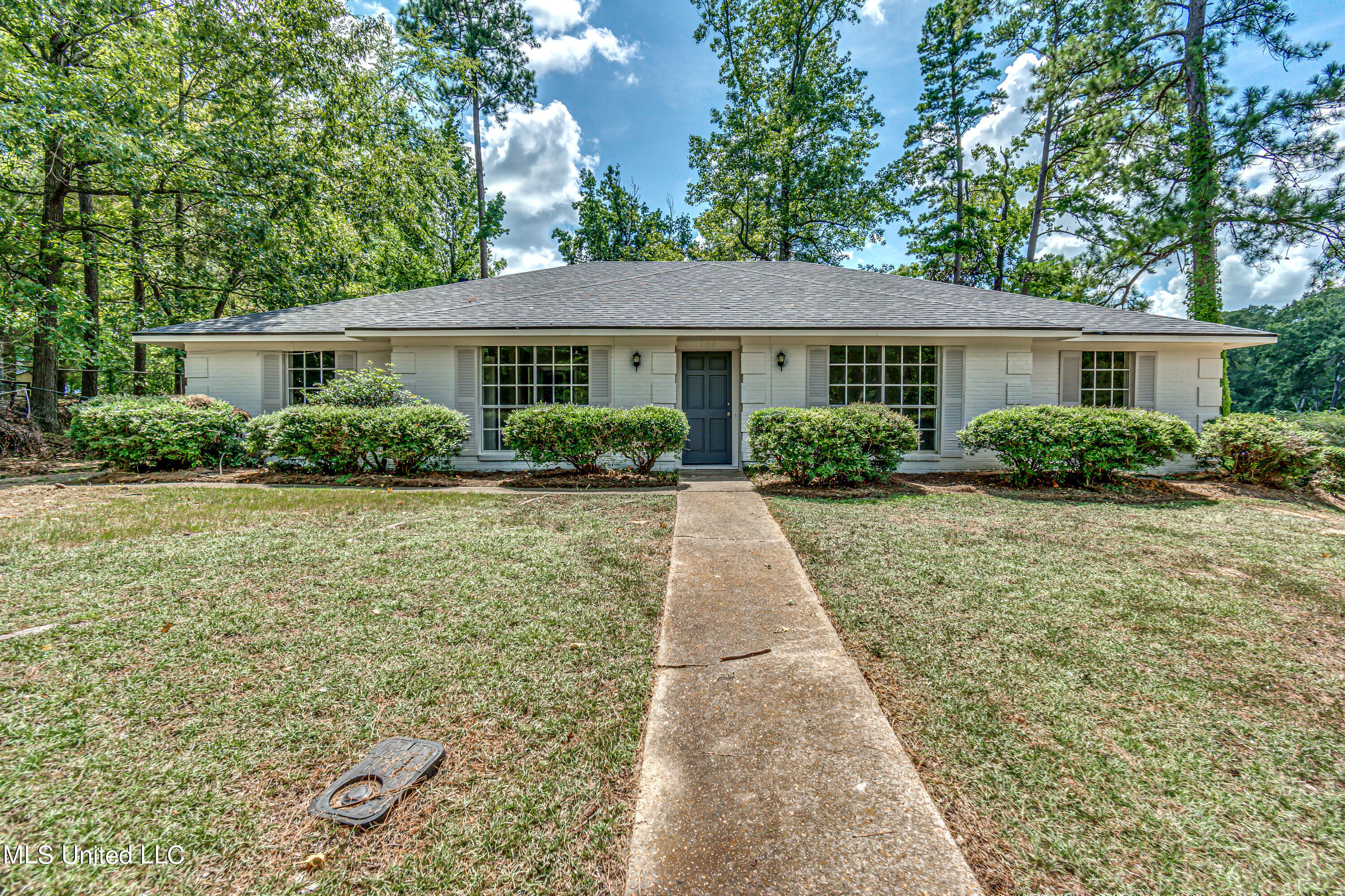 107 Woodgate Drive Property Photo