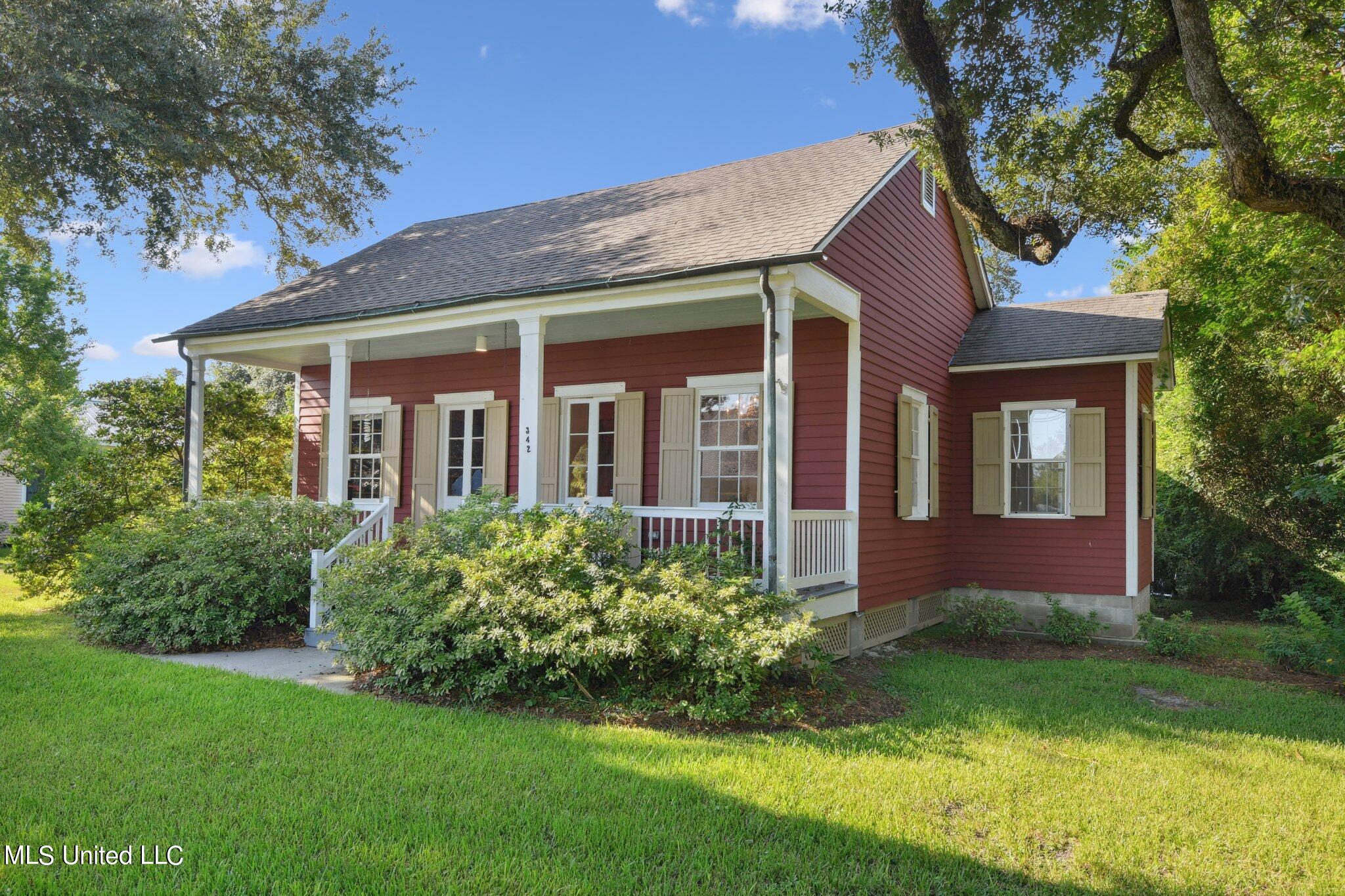 342 Main Street Property Photo 1