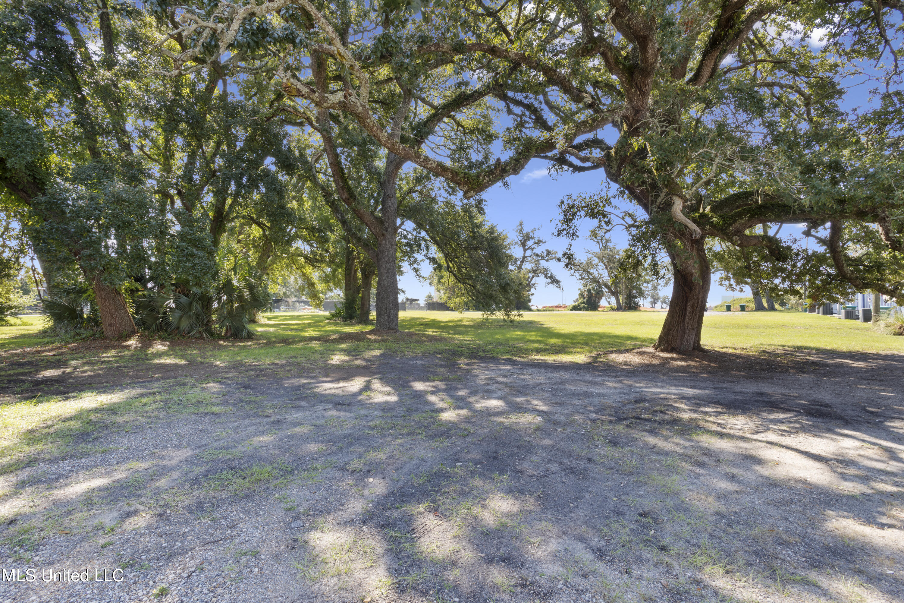 421 16th Street Property Photo 9
