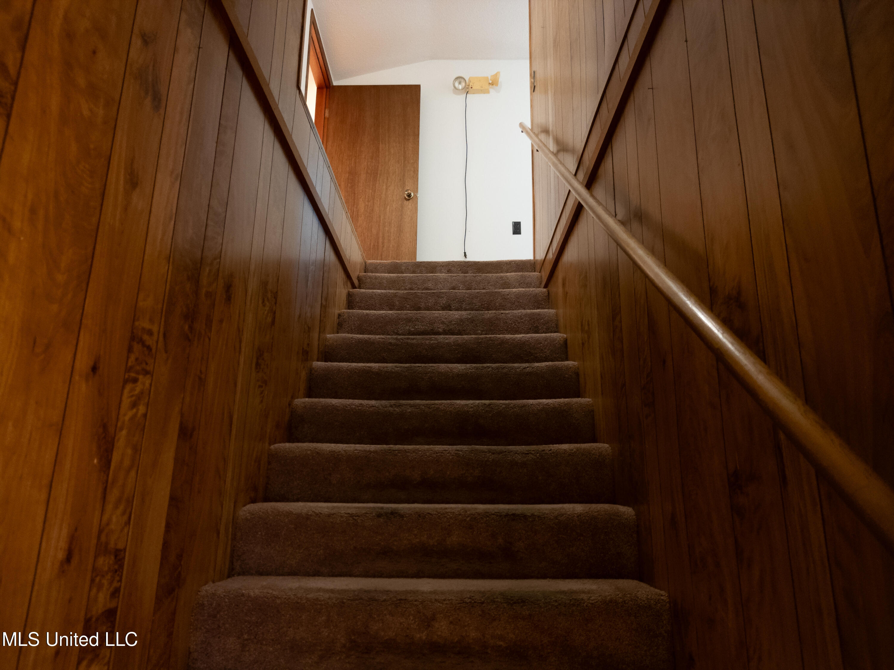 3433 Main Street Property Photo 18