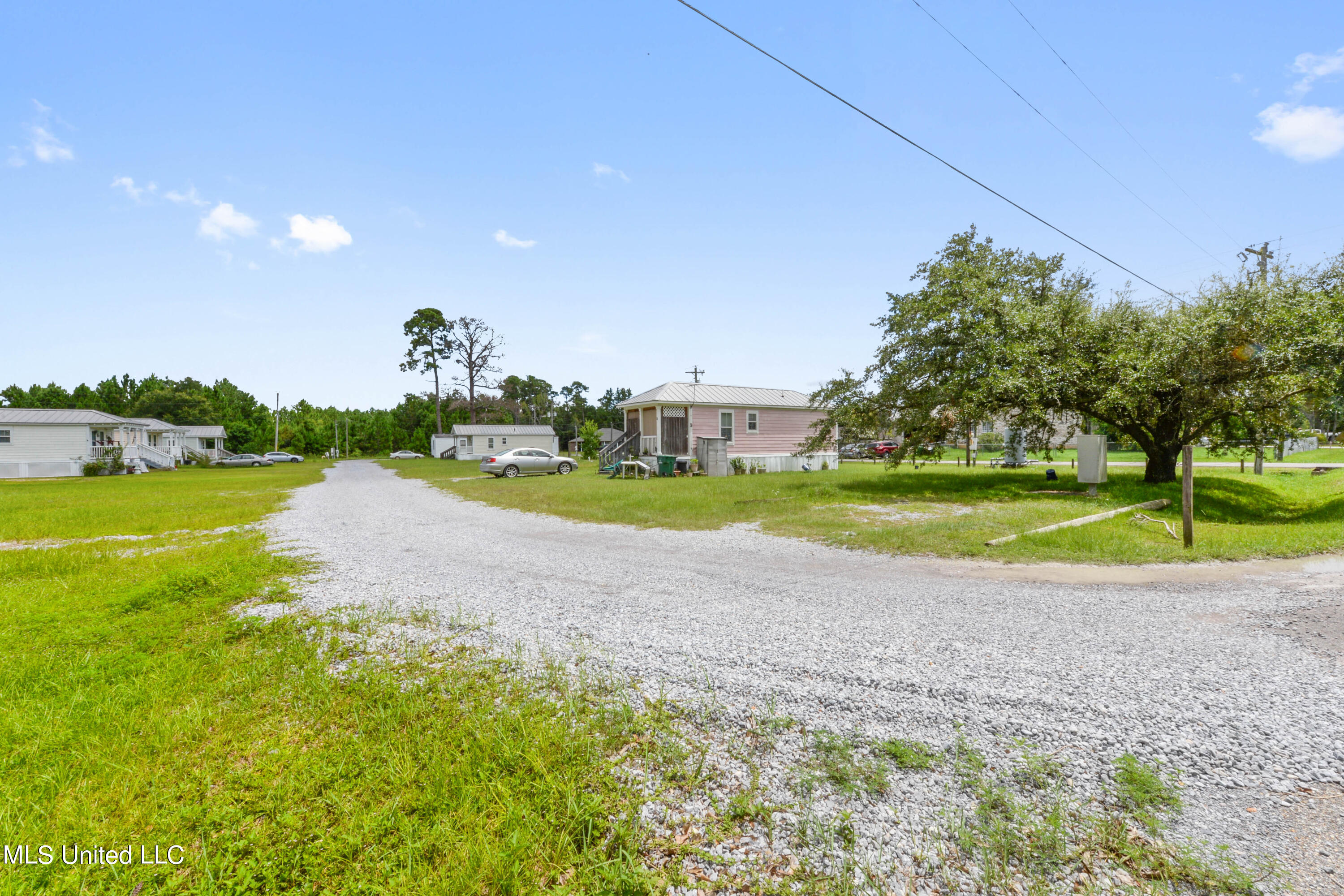 2319 Henderson Street Property Photo 11