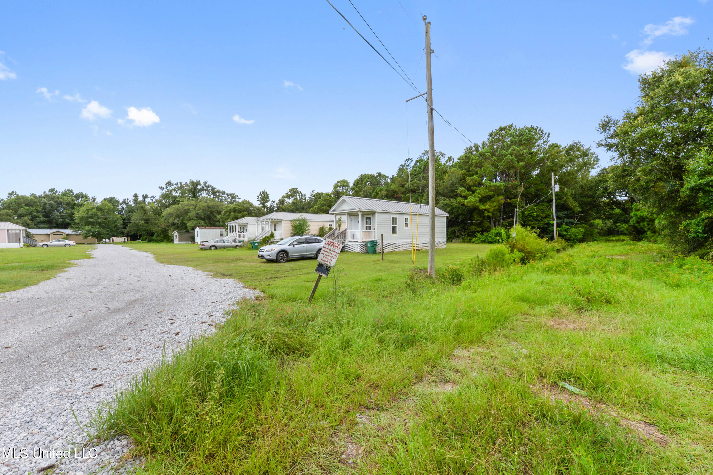 2319 Henderson Street Property Photo 16