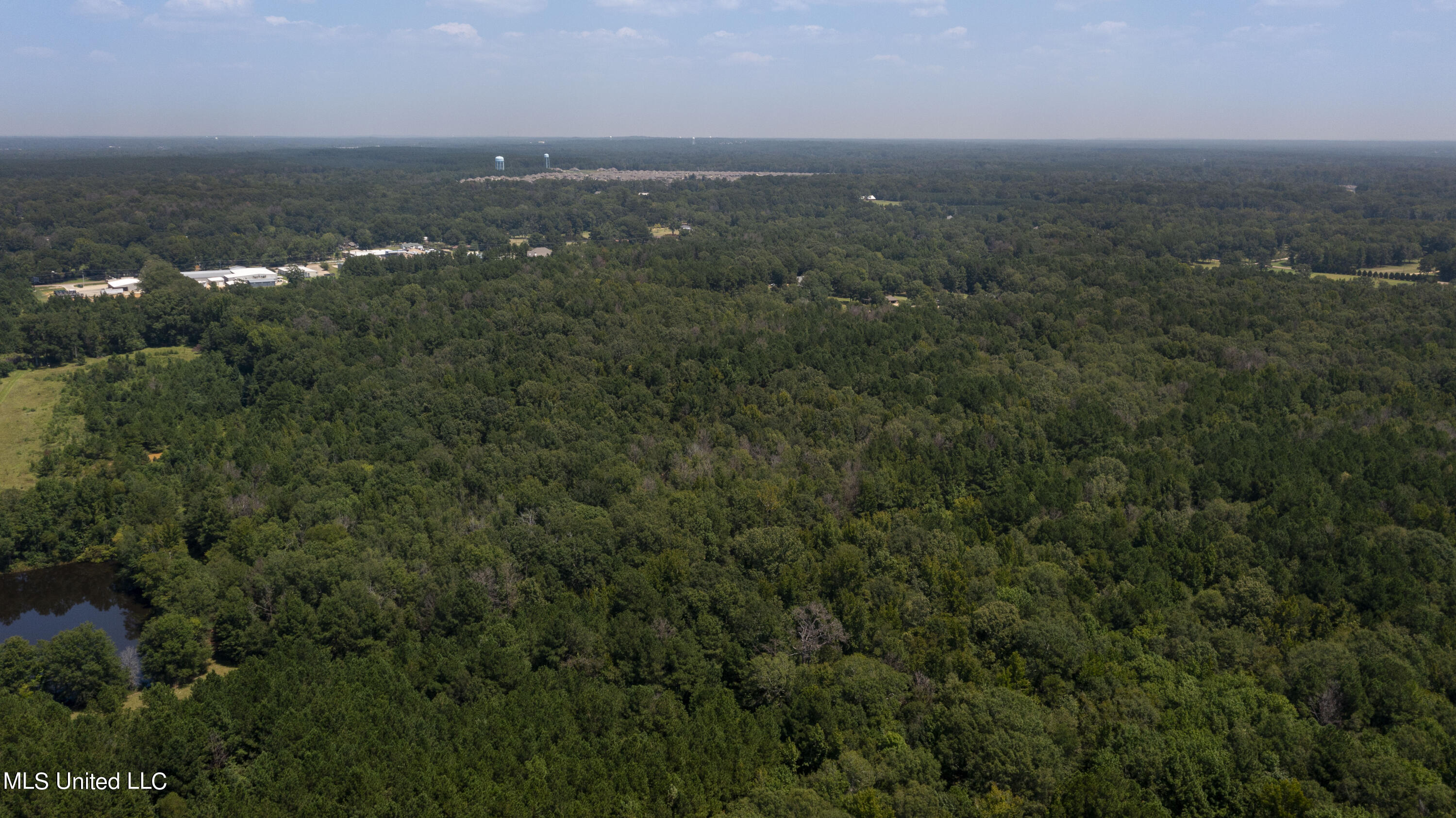 Jamison Court Property Photo 9