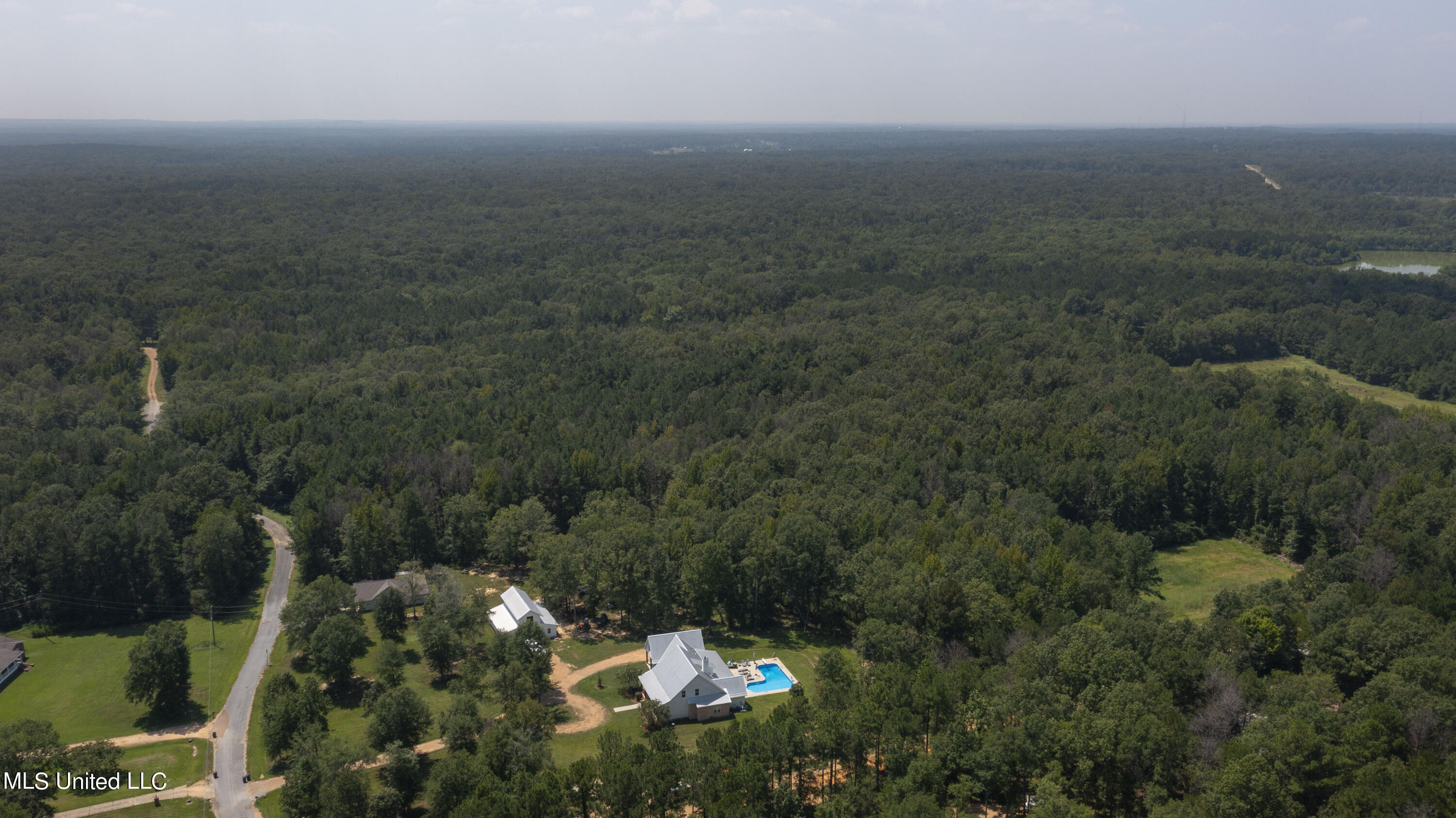 Jamison Court Property Photo 15