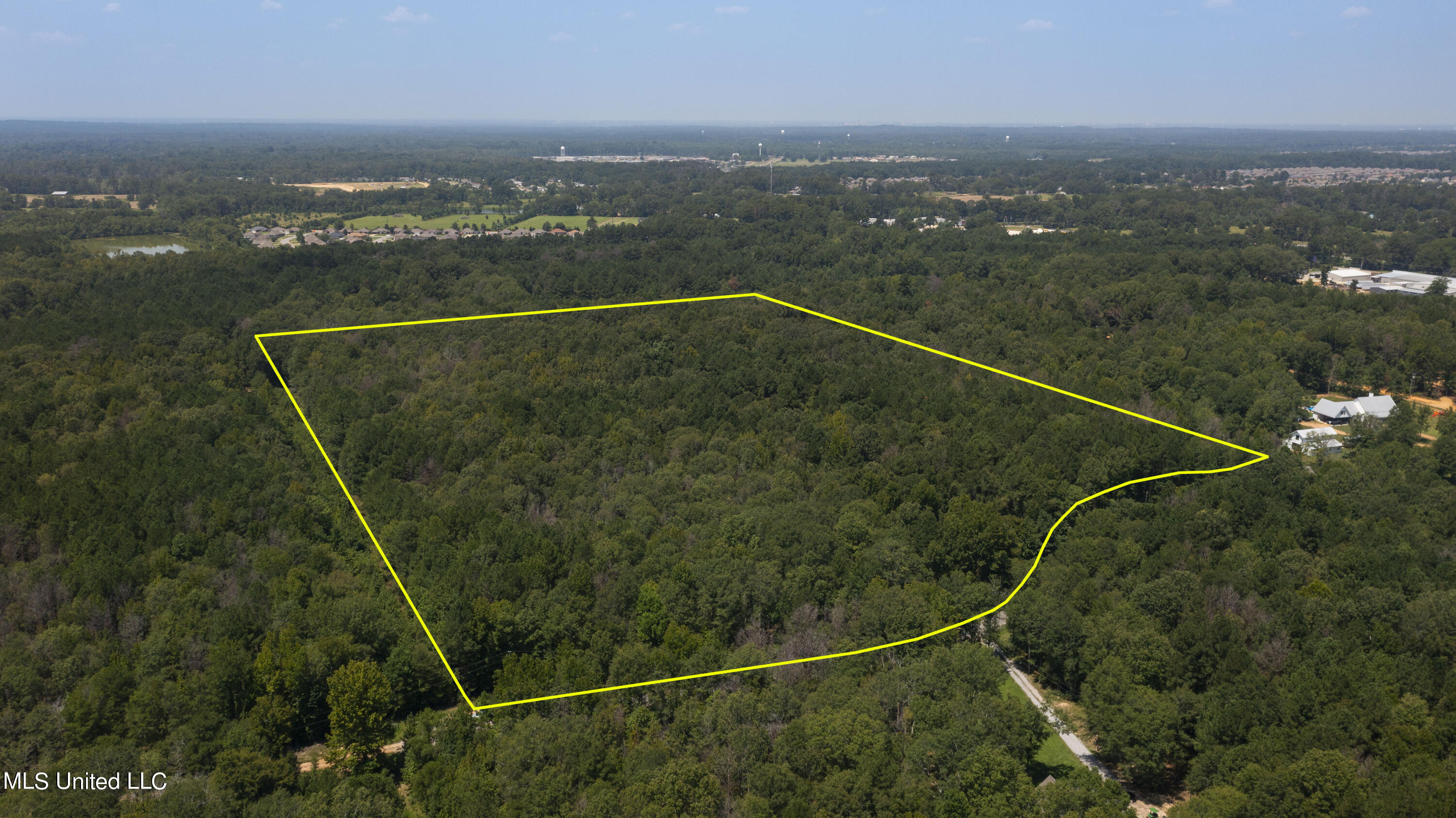 Jamison Court Property Photo 24