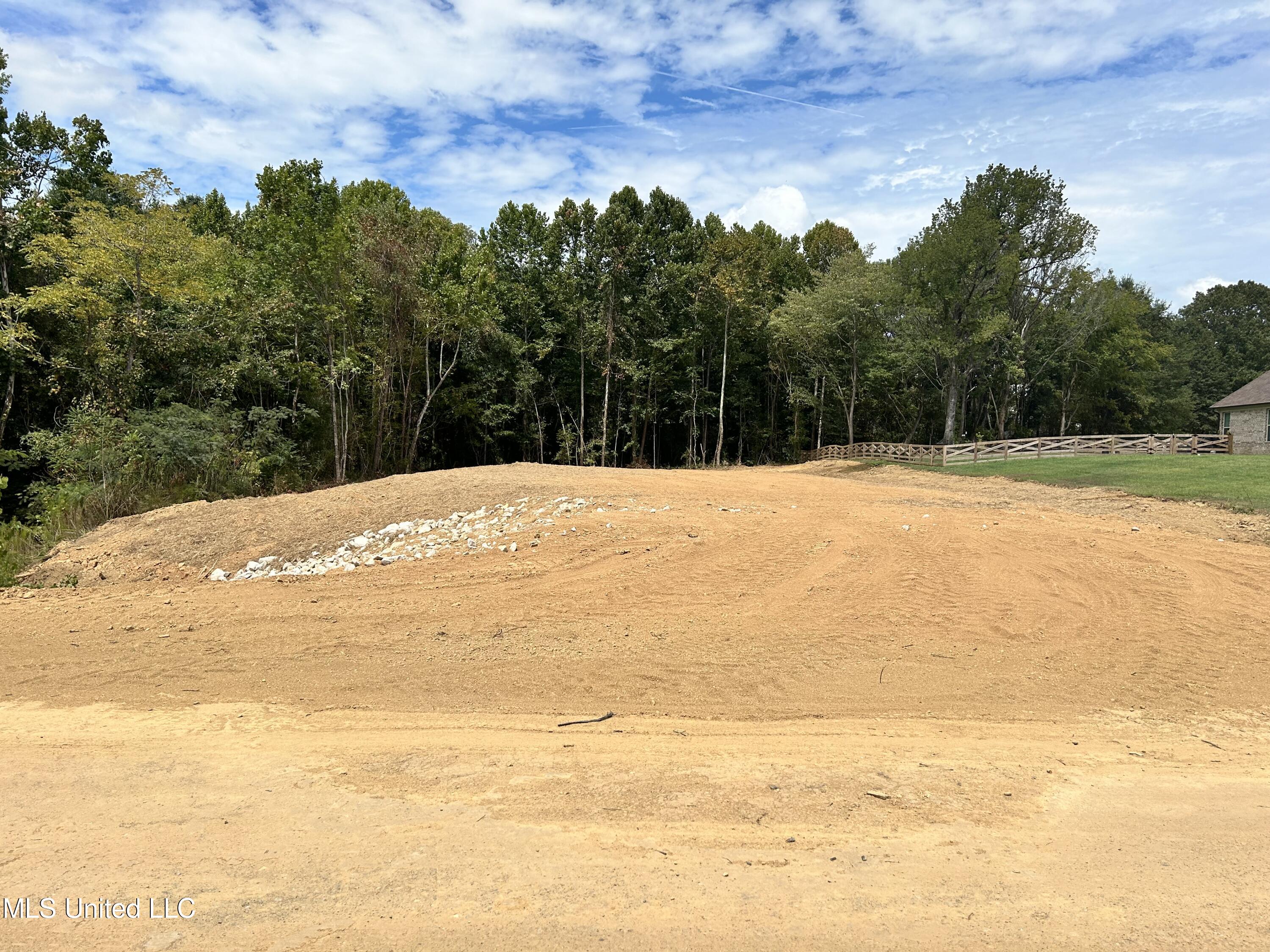 86 Pebble Ridge Drive Property Photo 1