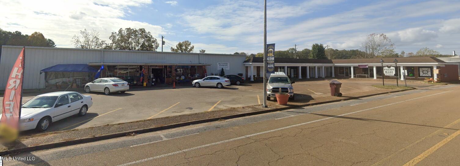 1022 W Main Street