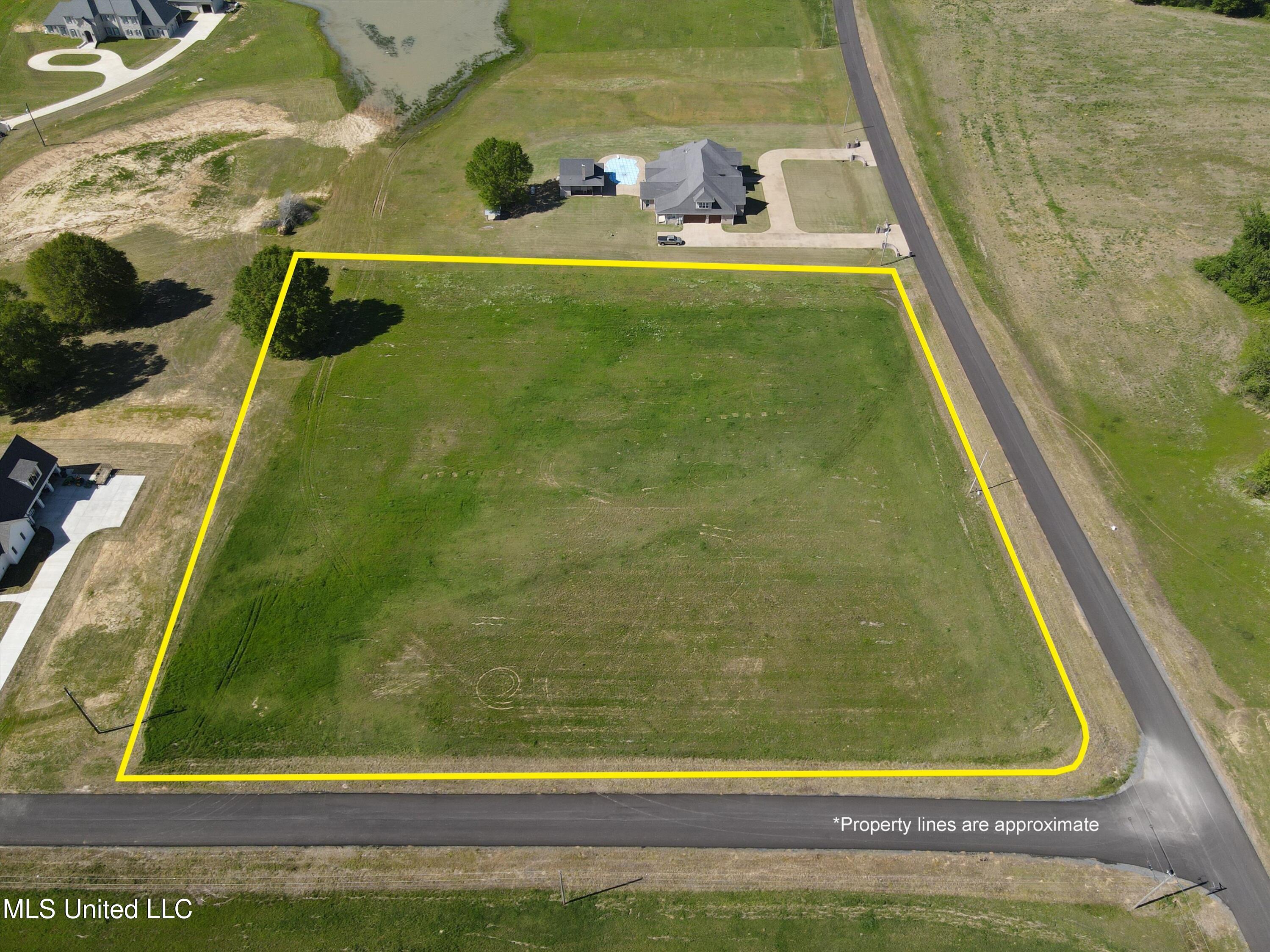13 W Como Trace Drive Property Photo 1