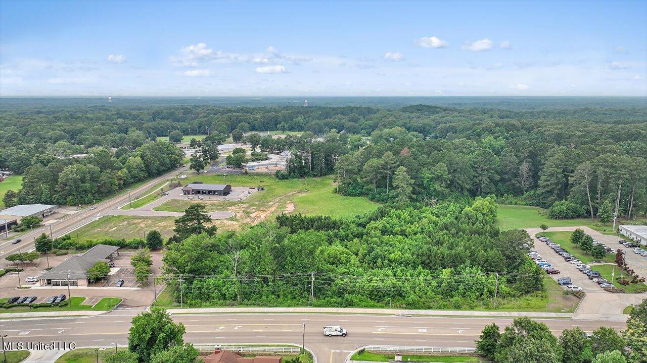 00001 E Northside Drive Property Photo 10