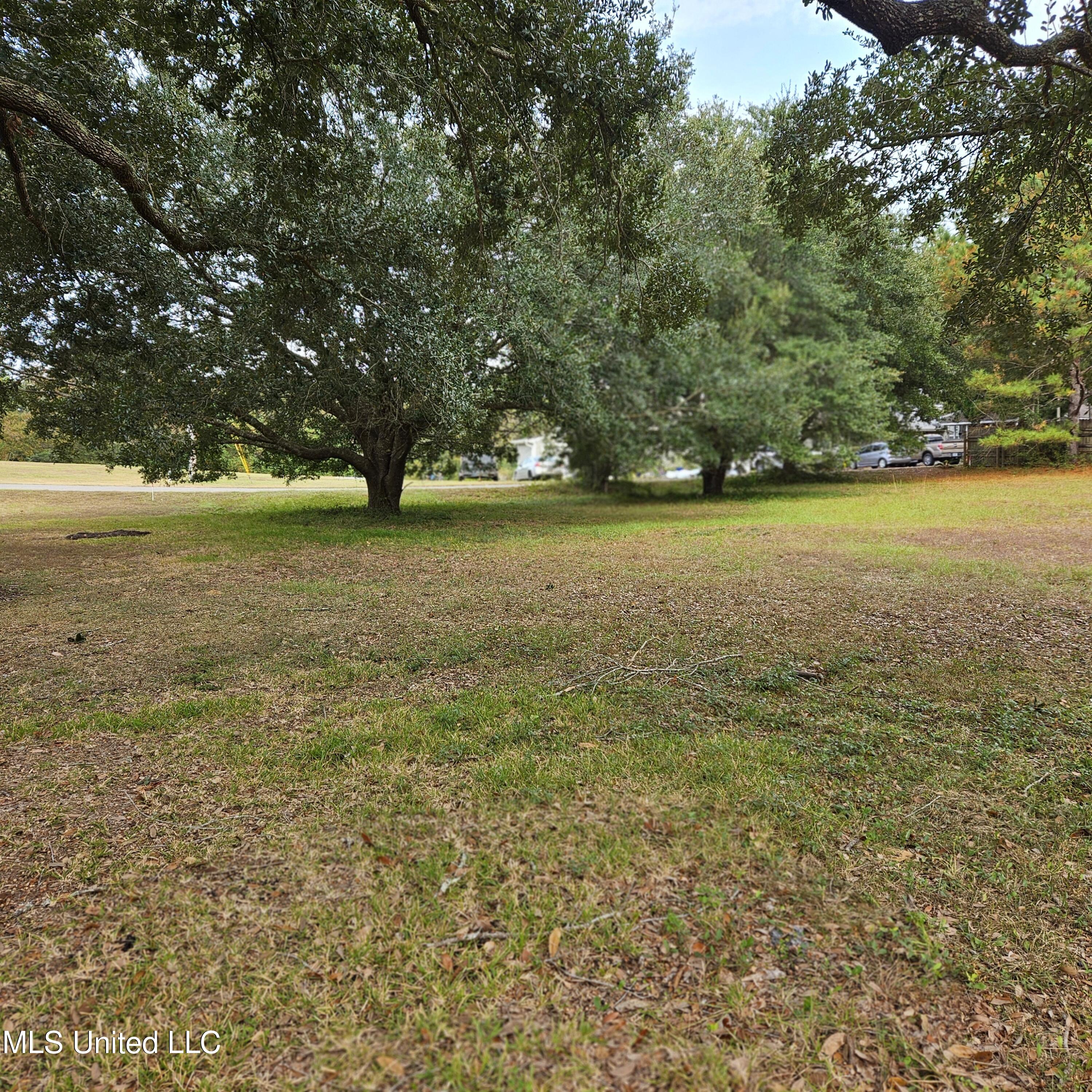 7799 Golf Club Drive Property Photo 4