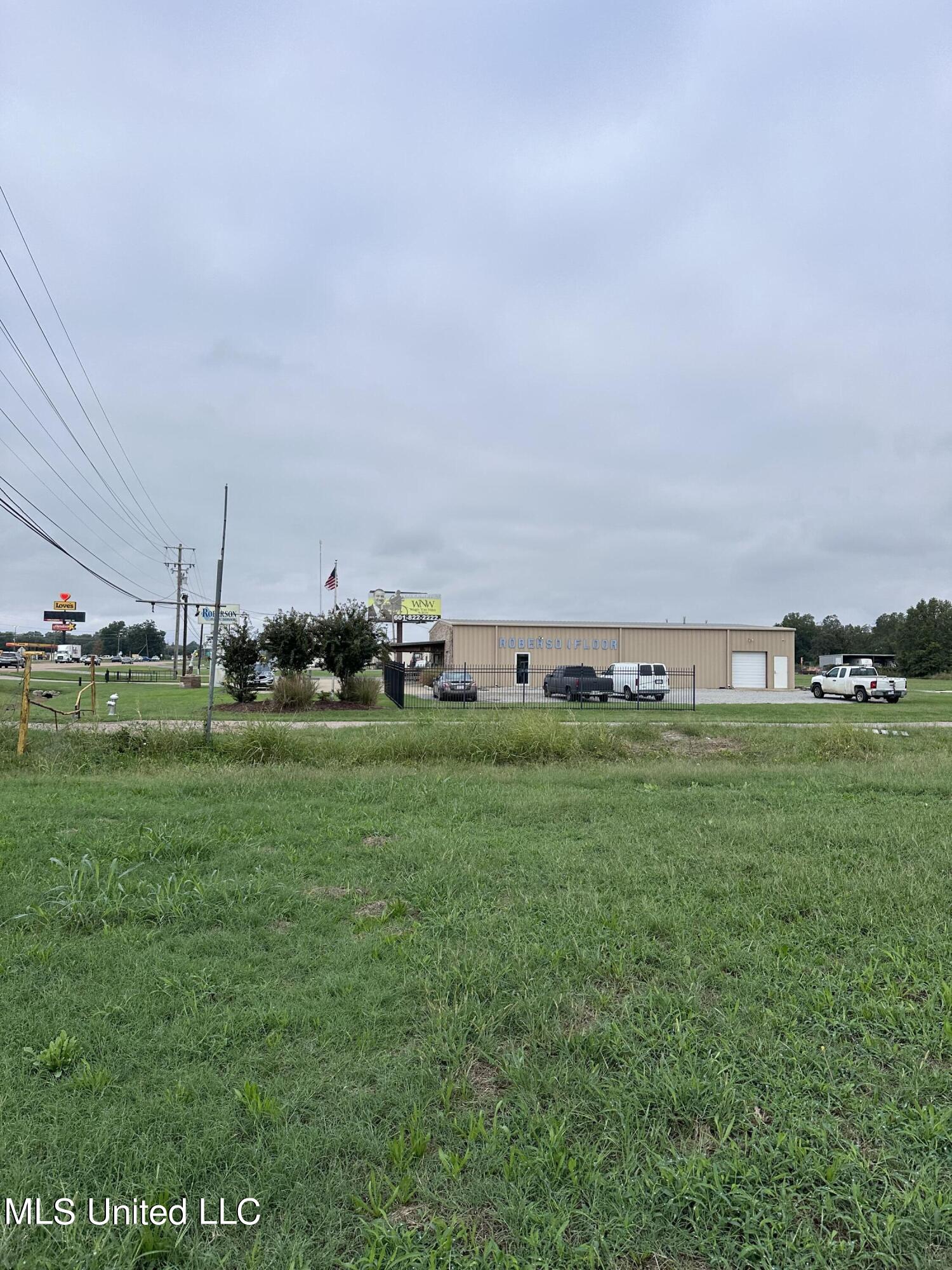 1 Hwy 82 E Property Photo 7