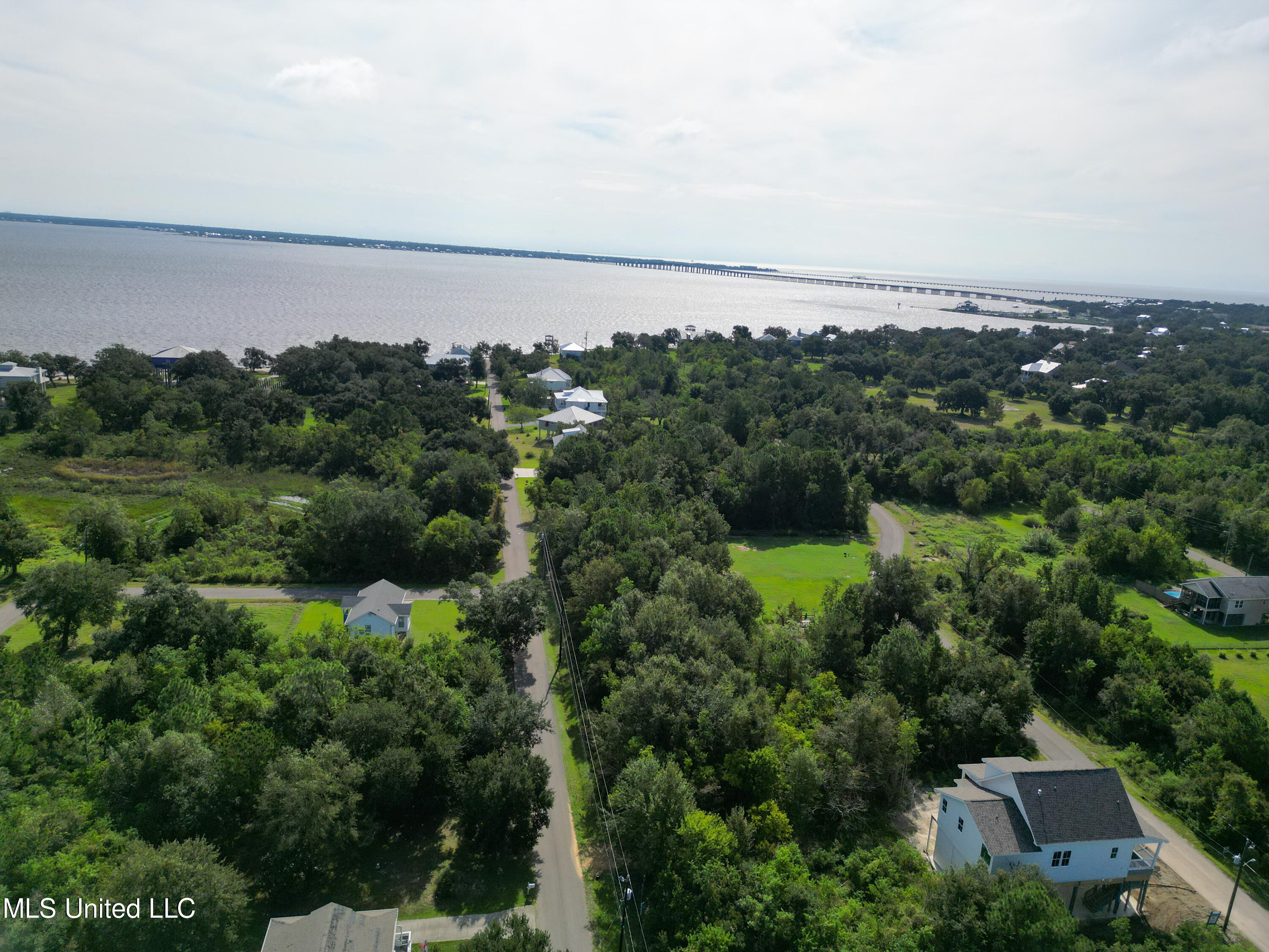 152 Burnett Property Photo 13