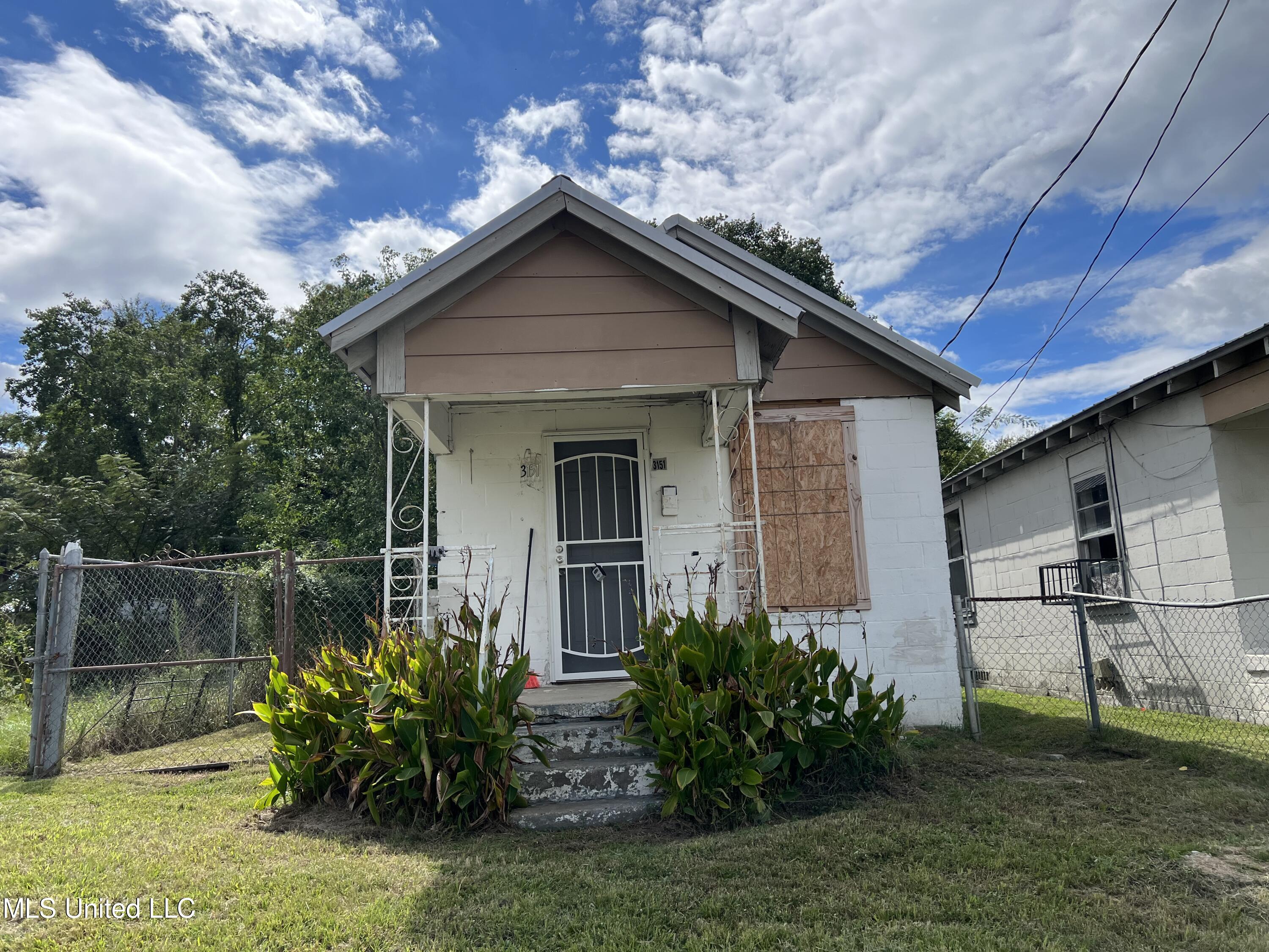 3151 Martin Luther King Jr Drive Property Photo 2