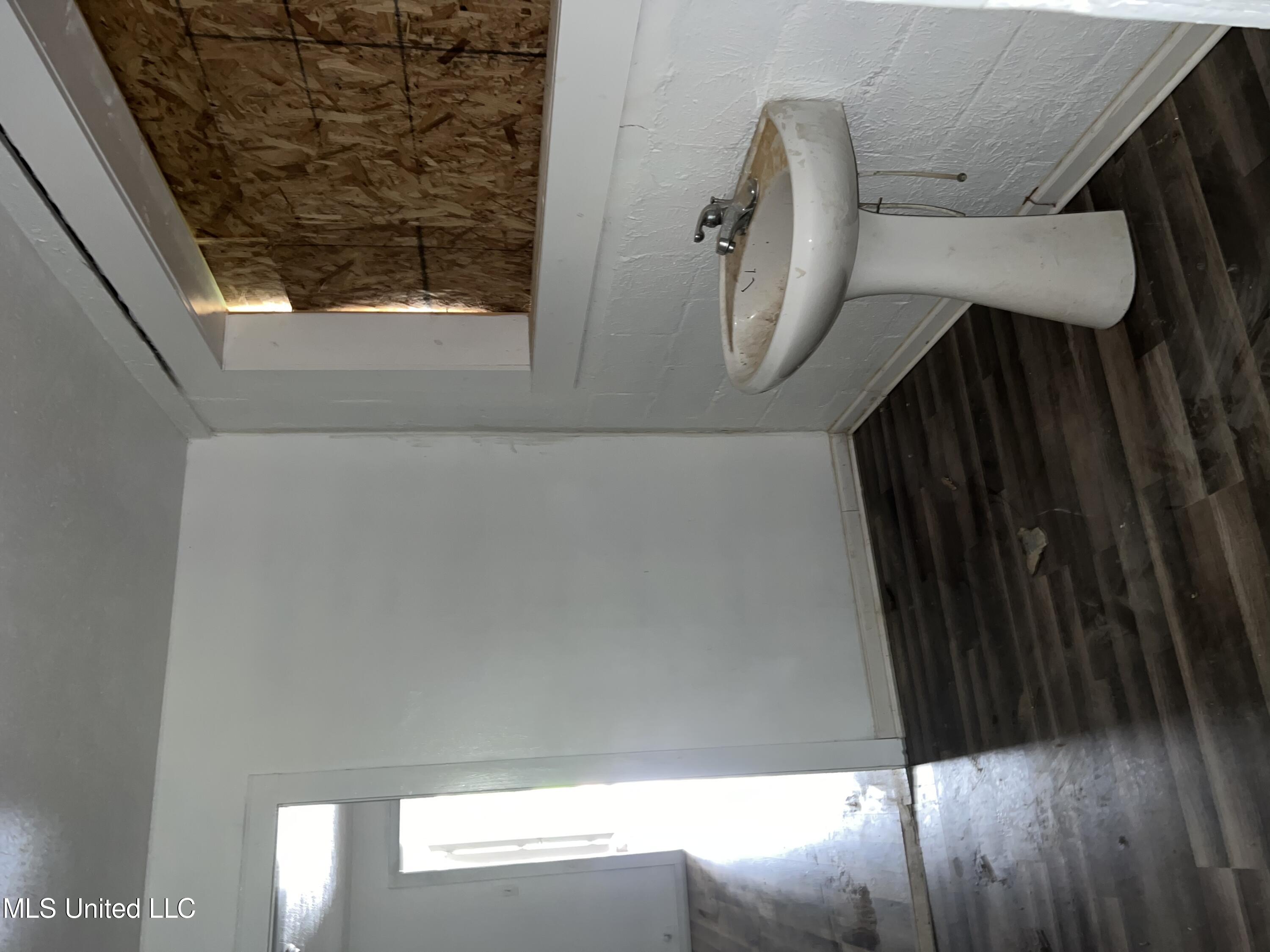 3151 Martin Luther King Jr Drive Property Photo 8