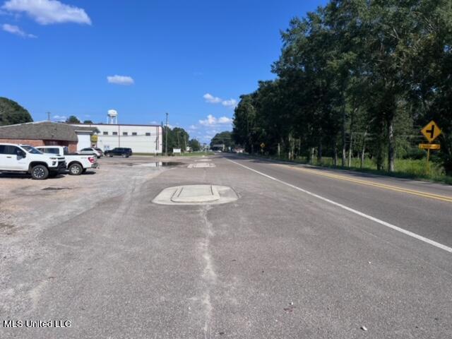215 W Central Avenue Property Photo 1